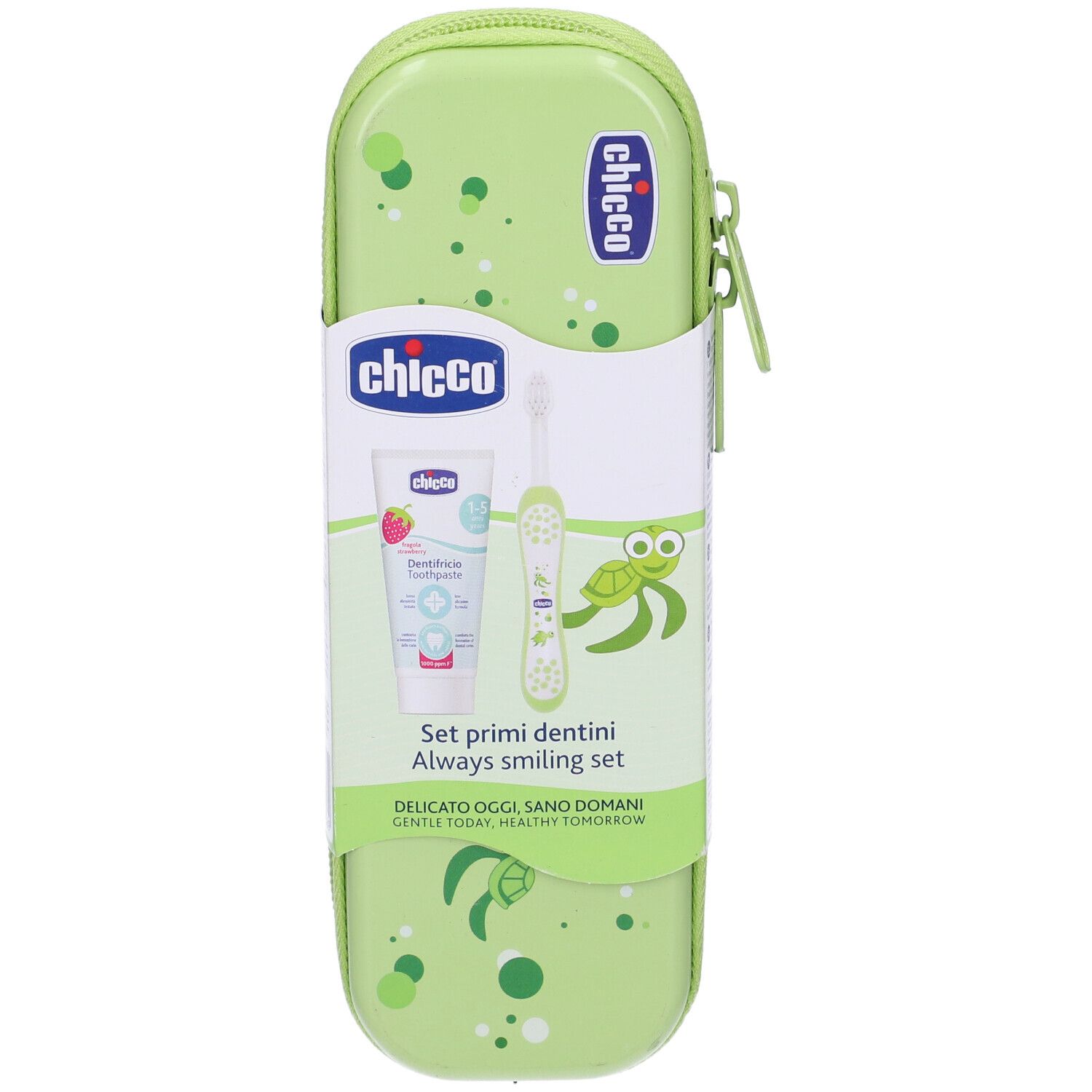 Astuccio verde con zip, spazzolino e dentifricio. Confezione con informazioni sul prodotto e logo.