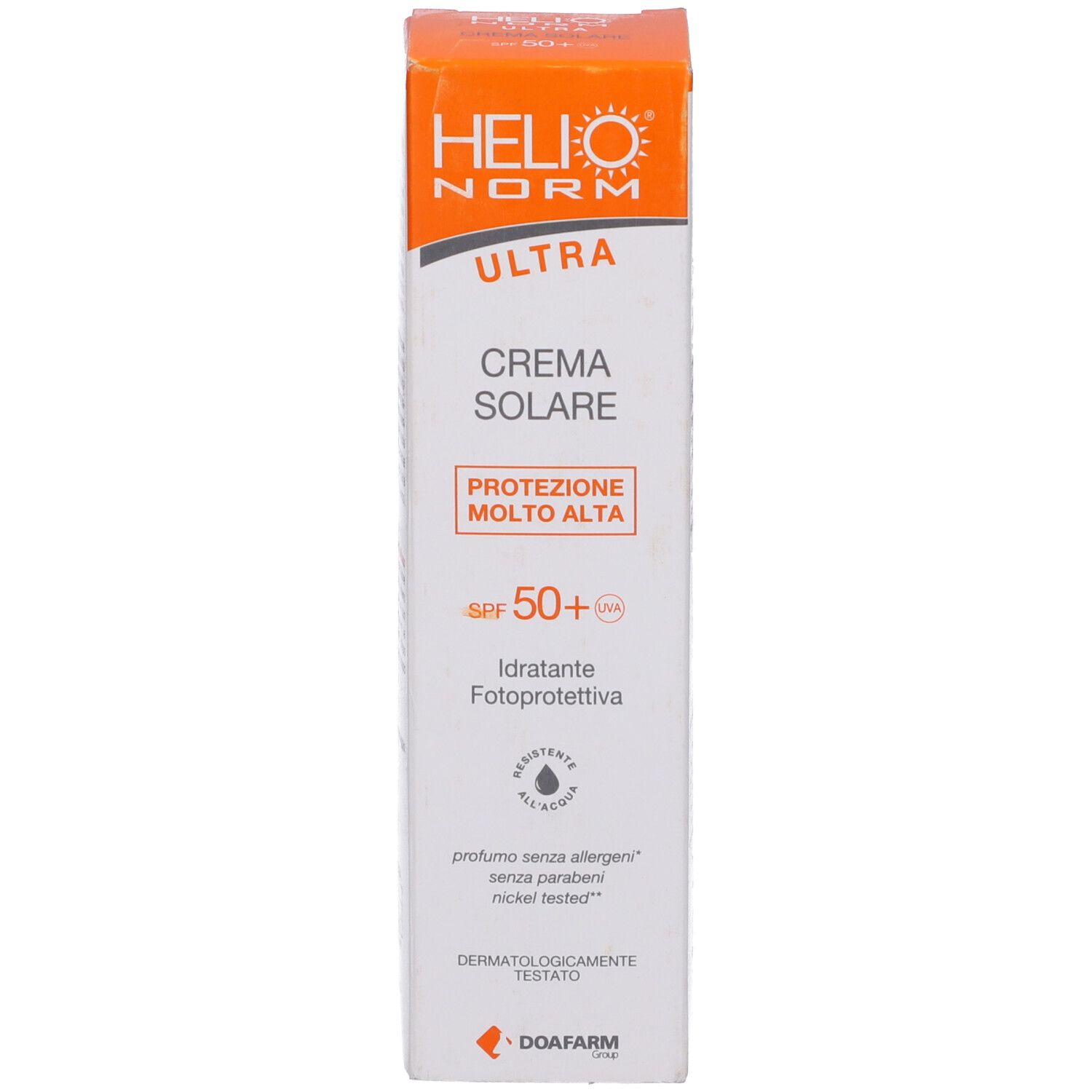 Confezione del prodotto. Marca: Helionorm Ultra. Testo: Crema Solare, SPF 50+, resistente all'acqua, dermatologicamente testato.