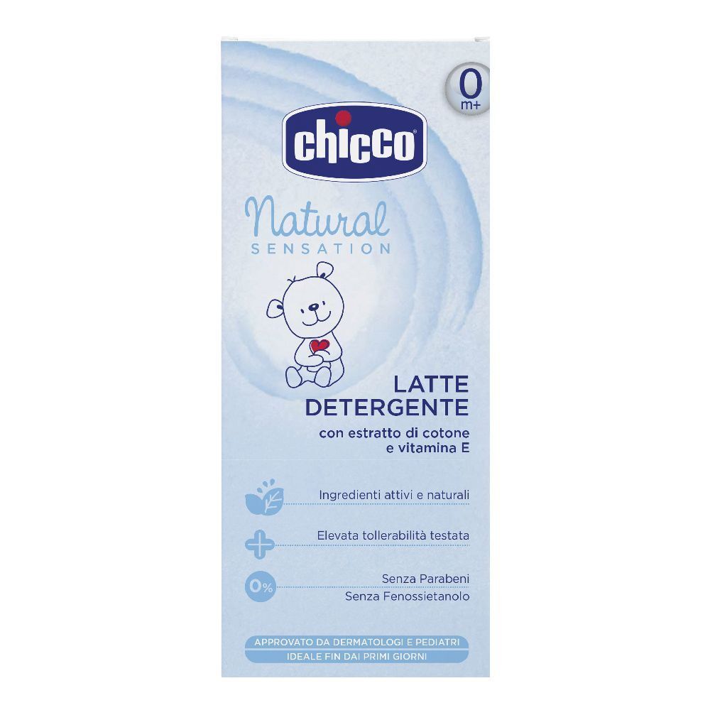 Confezione di Chicco Natural Sensation Latte Detergente. Contiene testo, logo e illustrazione di un orsetto.