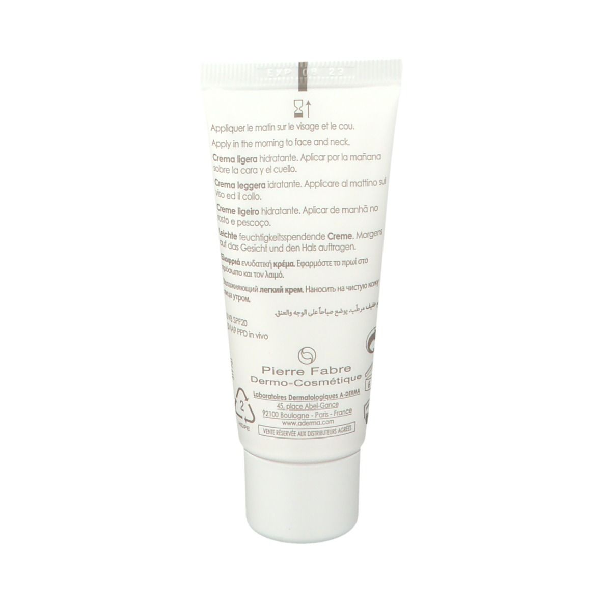 Retro del tubo con istruzioni multilingue. Contiene Pierre Fabre Dermo-Cosmétique.