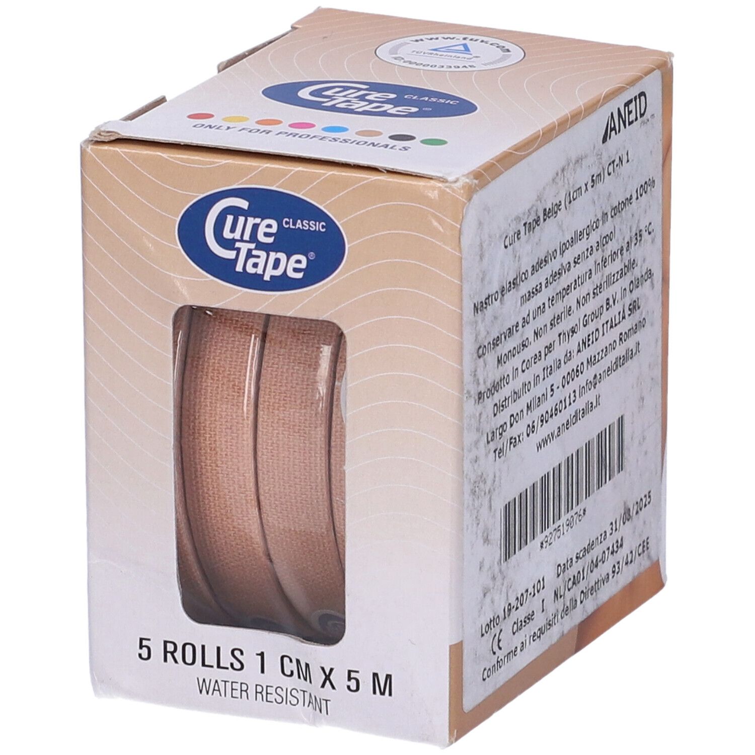 Confezione Cure Tape Classic. Scritta: 5 rotoli, 1 cm x 5 m, resistente all'acqua. Rotoli di tape beige visibili.