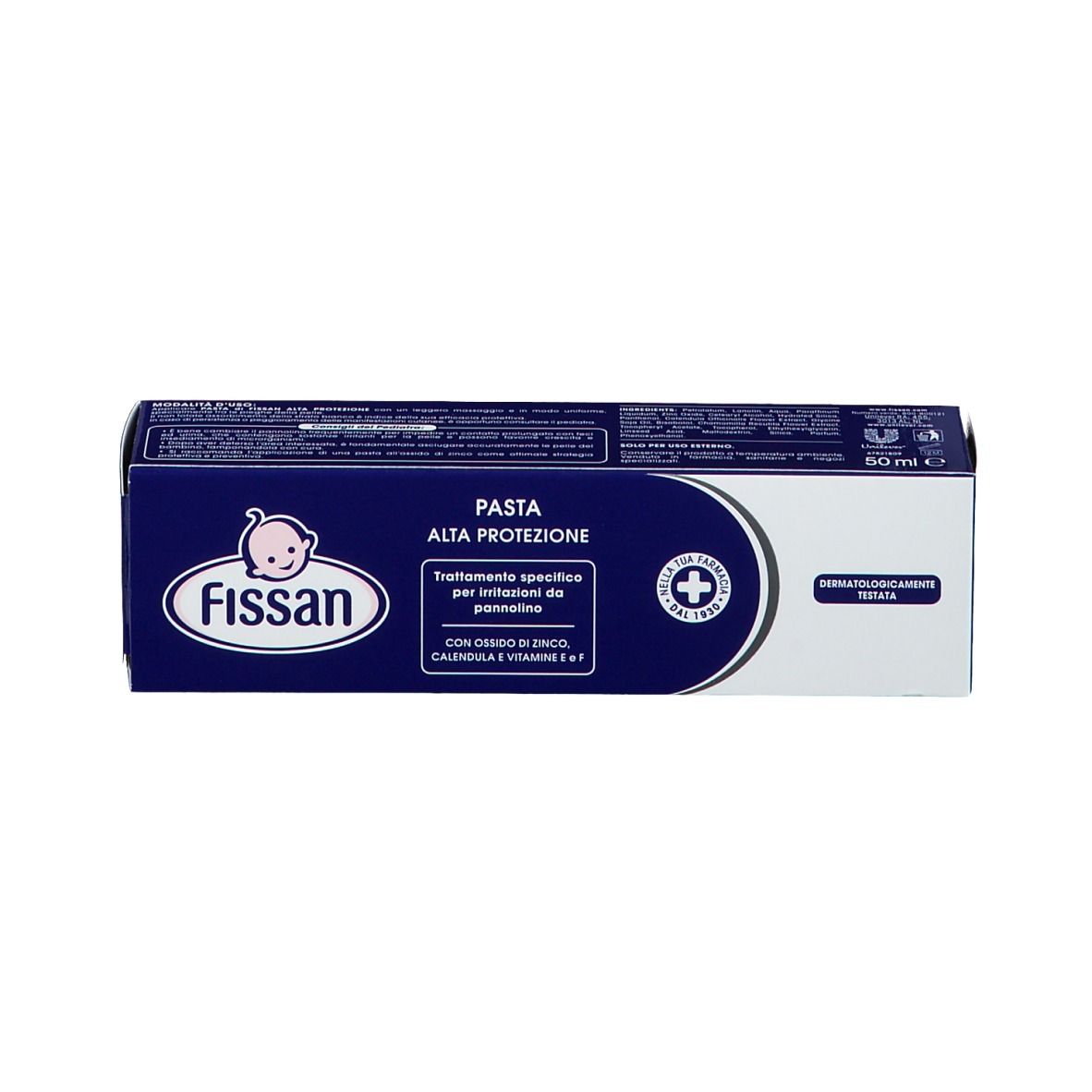 Confezione in cartone. Blu e bianco. Scritta: Fissan, Pasta Alta Protezione. Contiene ossido di zinco, calendula, vitamina E + F. Dermatologicamente testato.