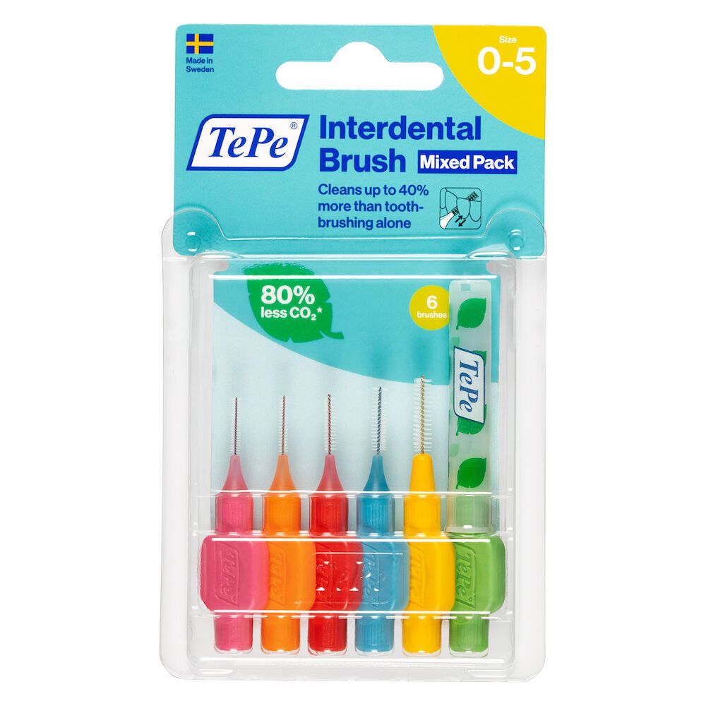 Confezione di sei scovolini interdentali multicolore. Marchio TePe, misura 0-5. Confezione in plastica.