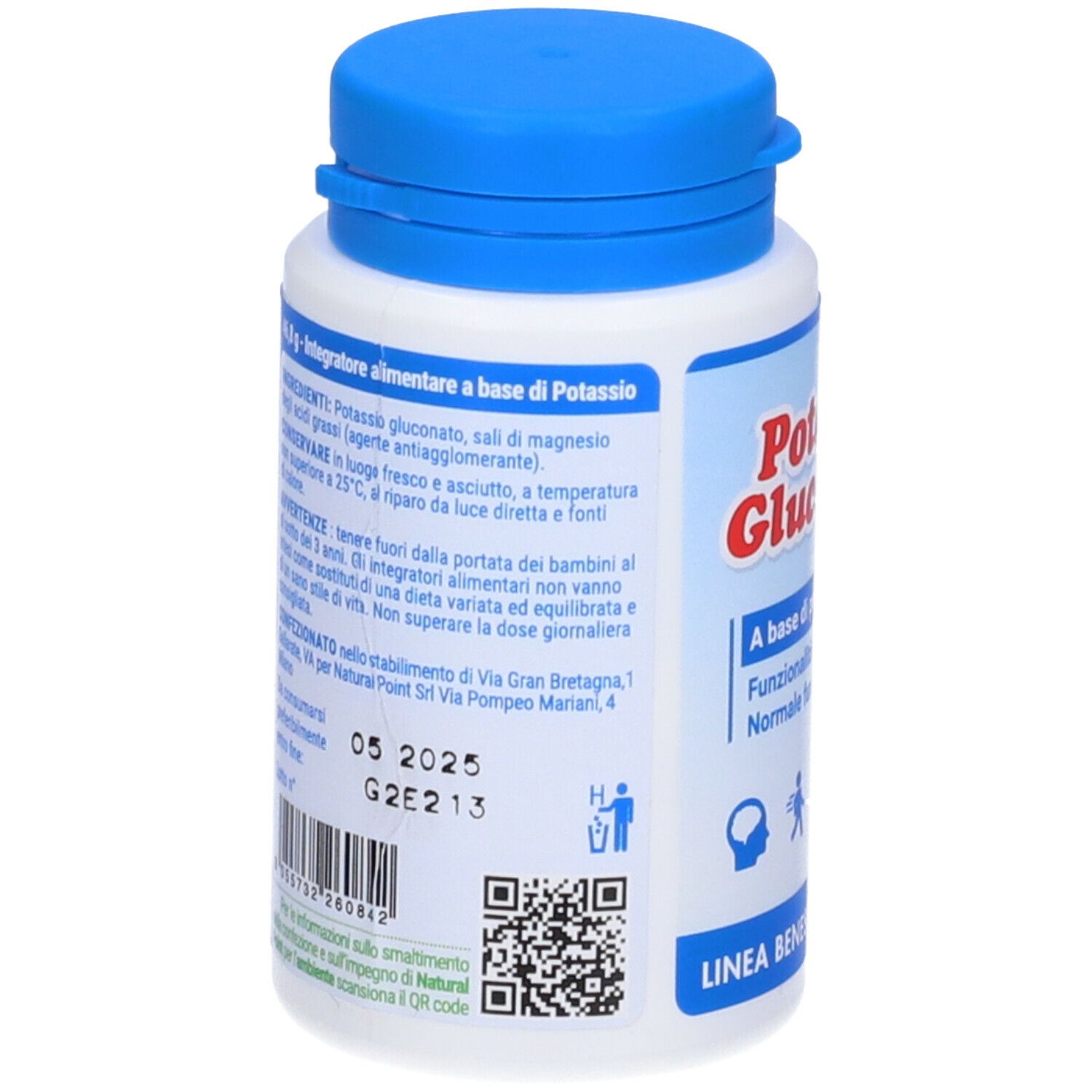 Retro del flacone bianco con tappo blu. Testo: Ingredienti, scadenza, codice QR. Nome prodotto: Potassio Gluconato.