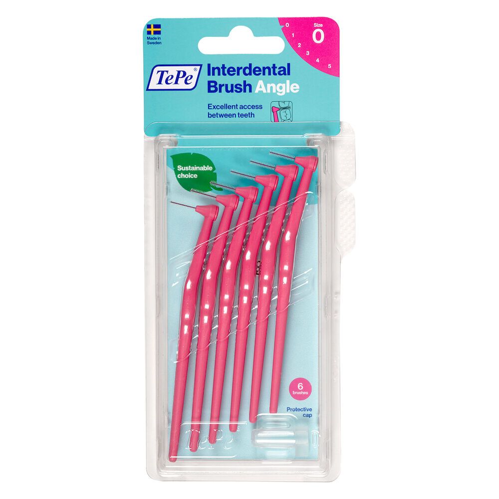 Packung mit sechs pinkfarbenen TePe Angle Interdentalbürsten. Die Verpackung zeigt das Produkt und die Marke.