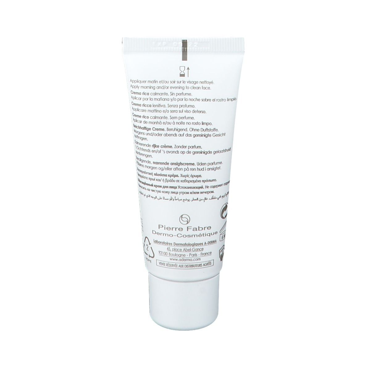 Dos du tube de crème A-DERMA Rheacalm. Texte multilingue. Fabricant: Pierre Fabre.