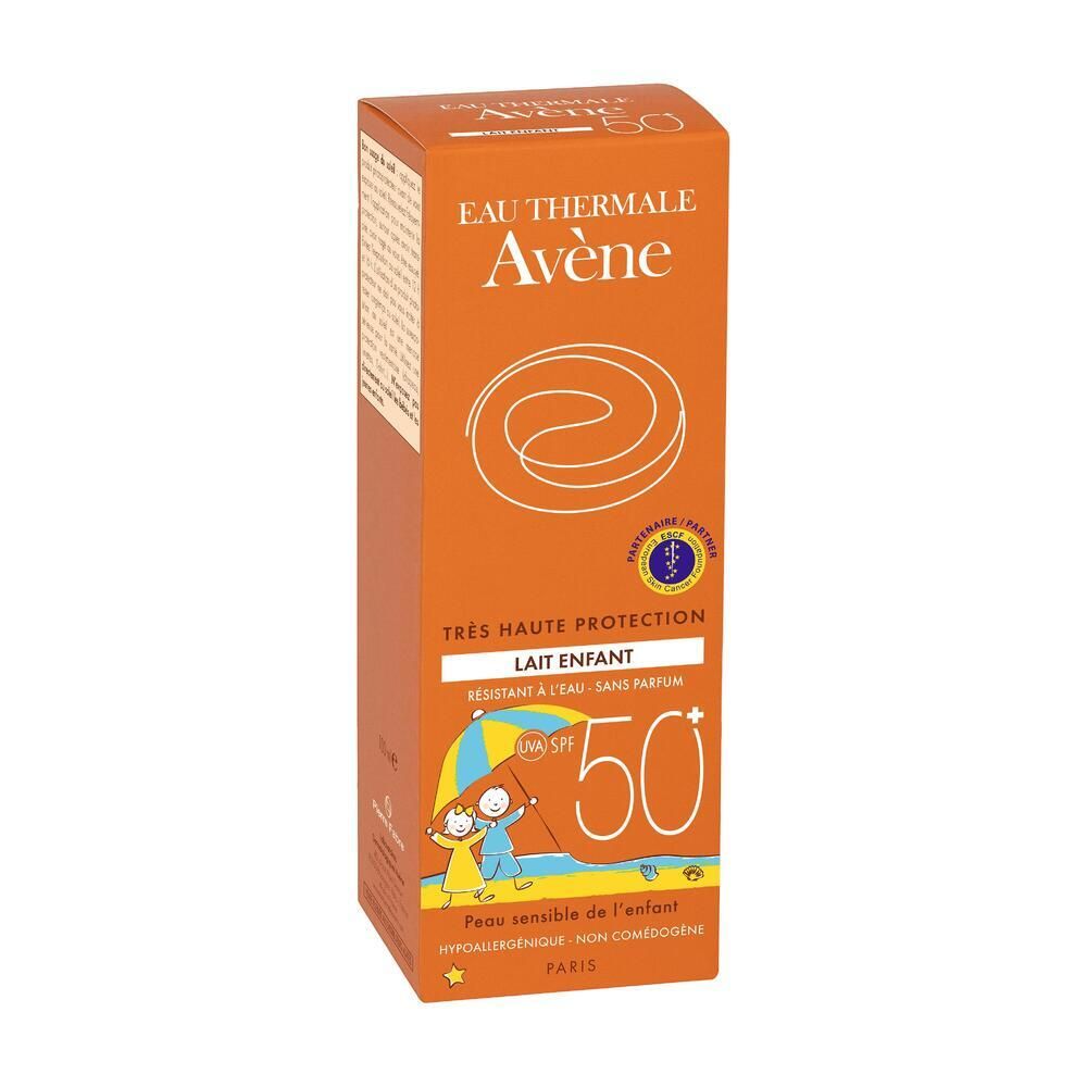 Confezione arancione di latte solare. Scritta: EAU THERMALE Avène, SPF 50+, Lait Enfant. Disegno bambino.