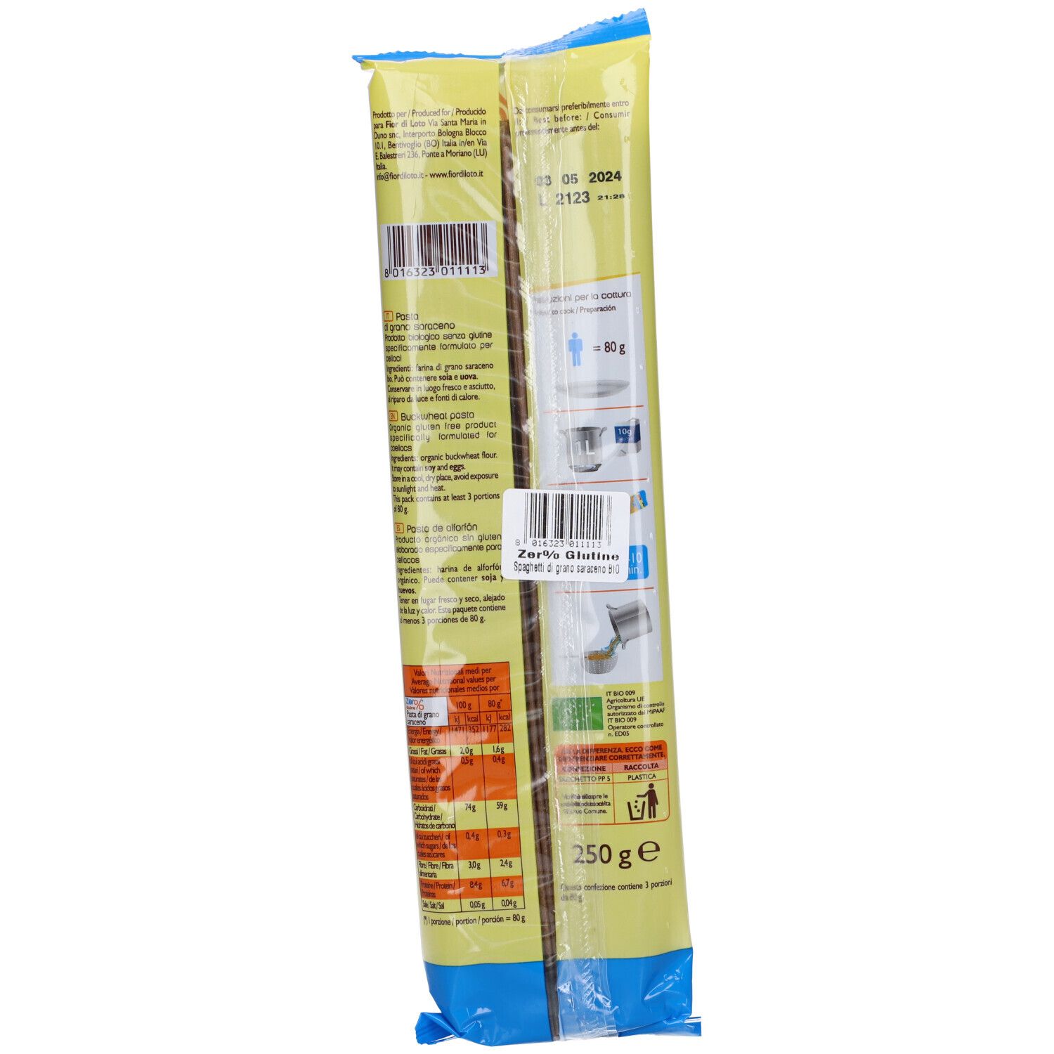 Retro della confezione di spaghetti. Incarto giallo-blu con testo e valori nutrizionali. Codice a barre e certificazione bio.