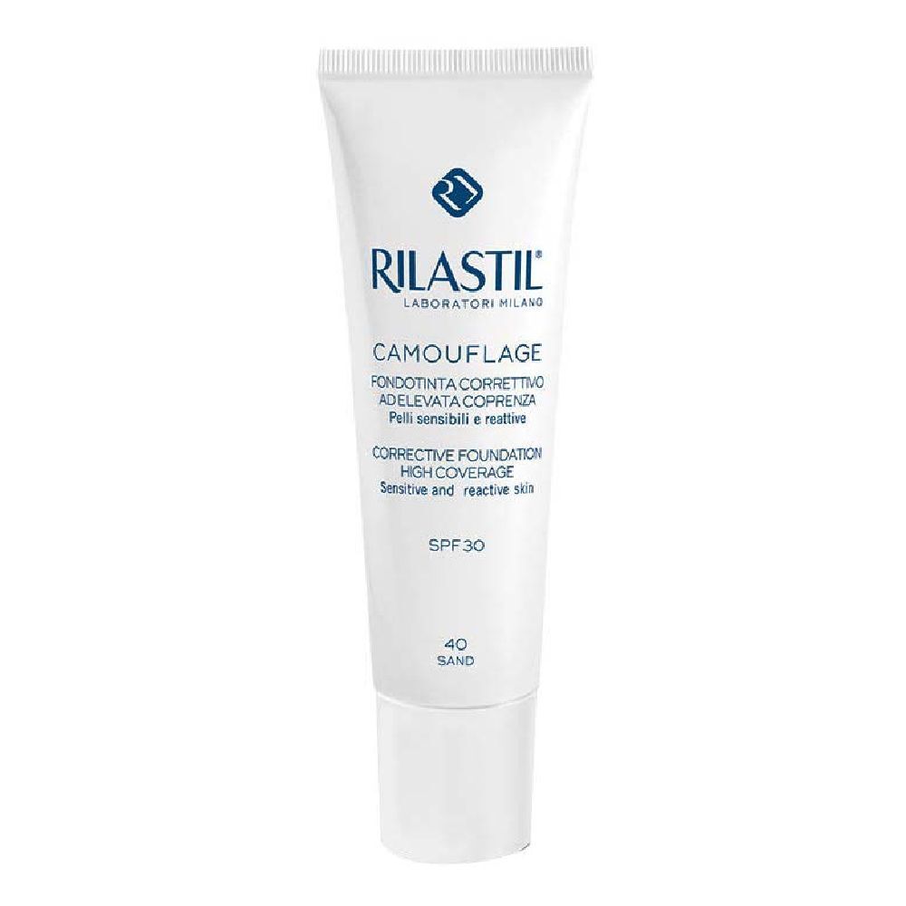 Tubo bianco con testo. Rilastil, Camouflage, Corrective Foundation, SPF 30. Tonalità 40 Sand.