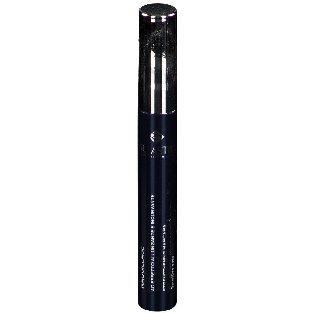 Tubo di mascara con tappo argentato. Scritte: Maquillage, Ad Effetto Allungante e Incurvante, Eyelifting Mascara, Sensitive Eyes.