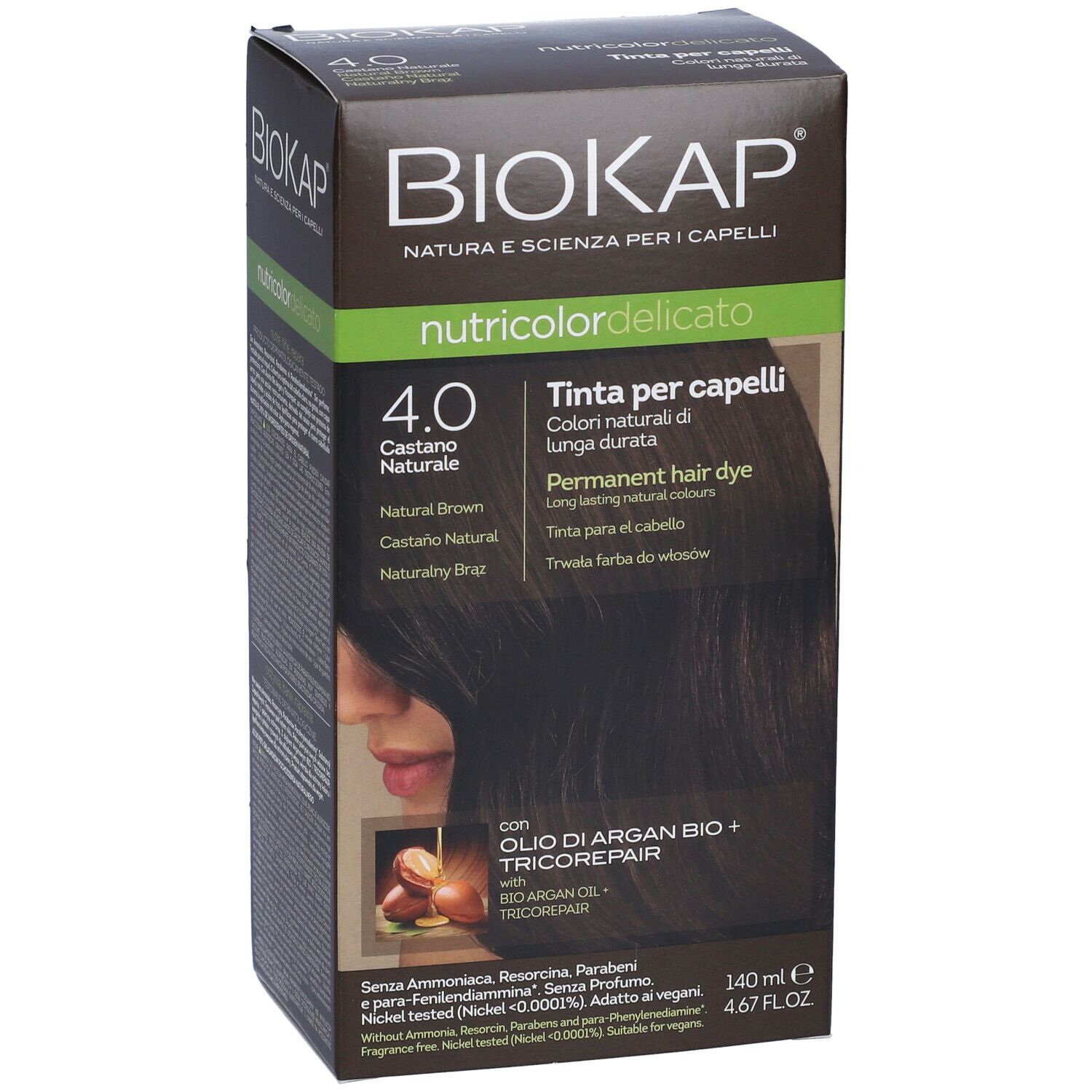 Braune Haarfärbemittel-Schachtel. Aufschrift: BioKap Nutricolor Delicato 4.0 Castano Naturale. Abbildung einer Frau mit braunen Haaren.