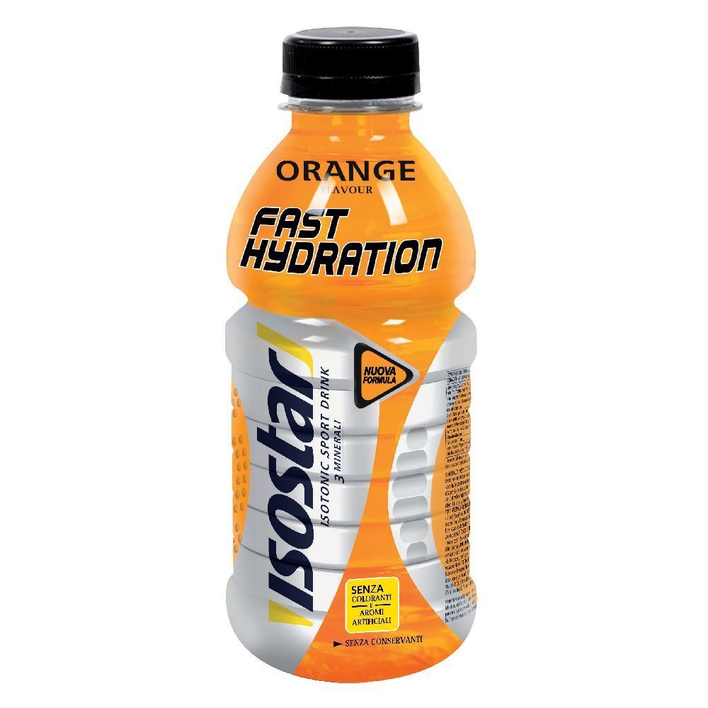 Bottiglia arancione Isostad Arancia. Tappo nero. Scritte 'Orange', 'Fast Hydration'. Bevanda isotonica.