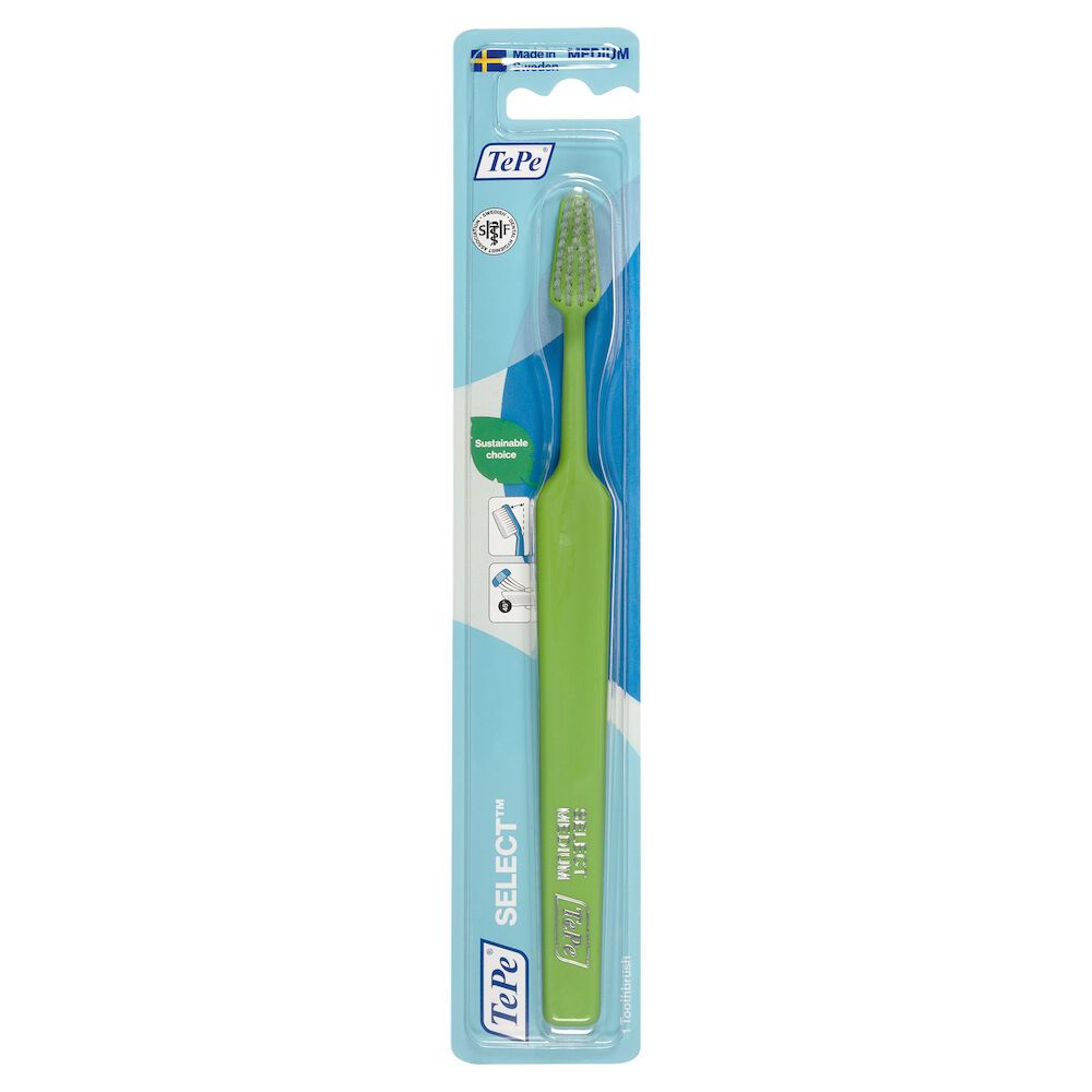 Spazzolino verde in confezione blister. Marchio TePe Select. Setole verdi, manico verde. Confezione blu e bianca.