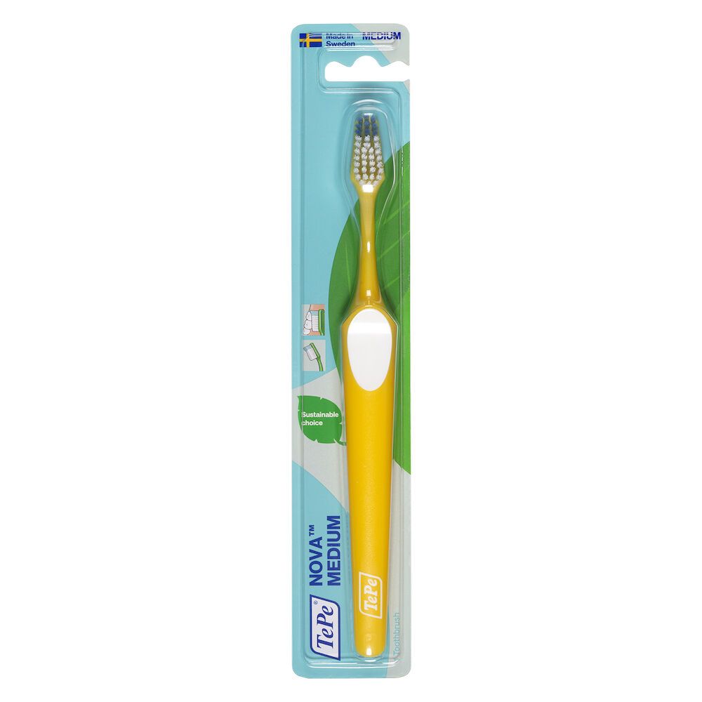 Spazzolino giallo in confezione. Manico con inserto bianco. Setole grigie. Scritta: TePe NOVA MEDIUM.
