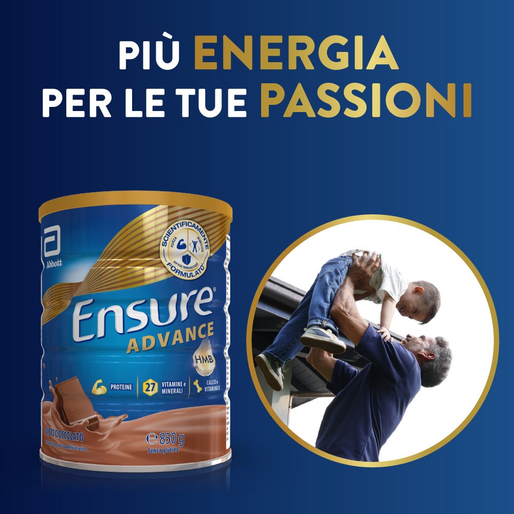 Barattolo Ensure Advance con padre e figlio. Contiene proteine, vitamine, minerali e calcio.