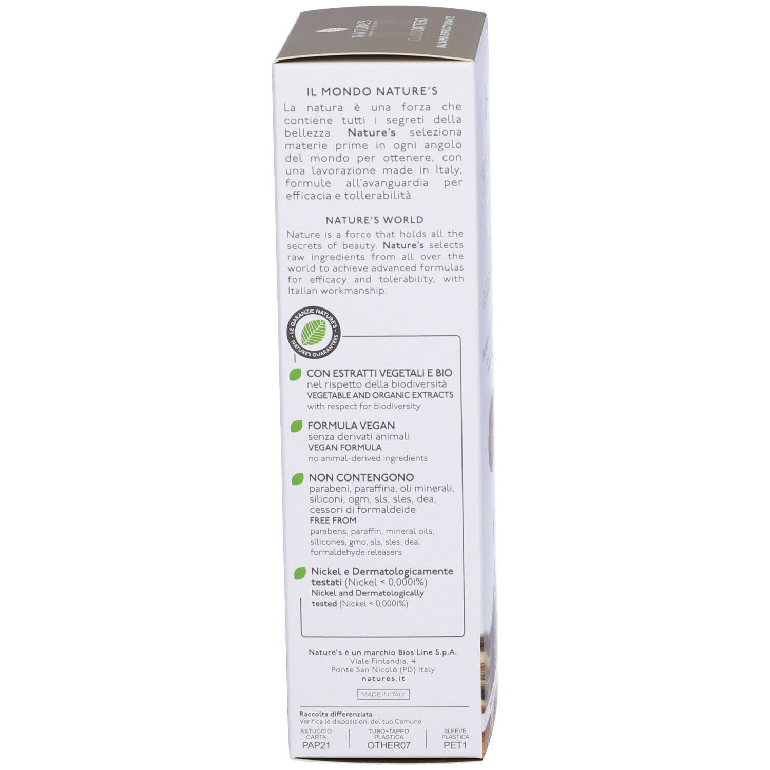 Scatola con testo in italiano e inglese. Contiene informazioni sul marchio e sugli ingredienti.