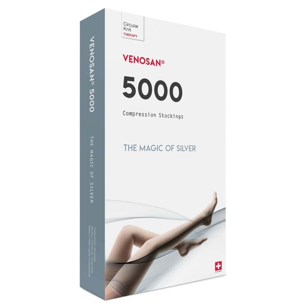 Confezione di calze compressive. Scritta: Venosan 5000, The Magic of Silver. Immagine di gambe.