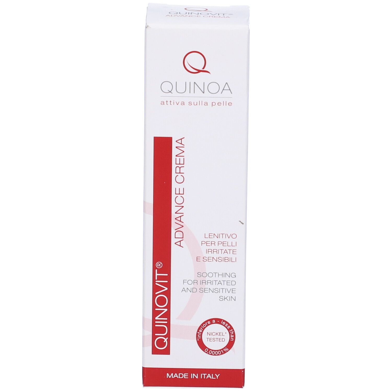 Scatola bianca con scritta e logo rossi. Nome prodotto: Quinovit Advance Crema. Testo: Lenitivo per pelli irritate e sensibili.