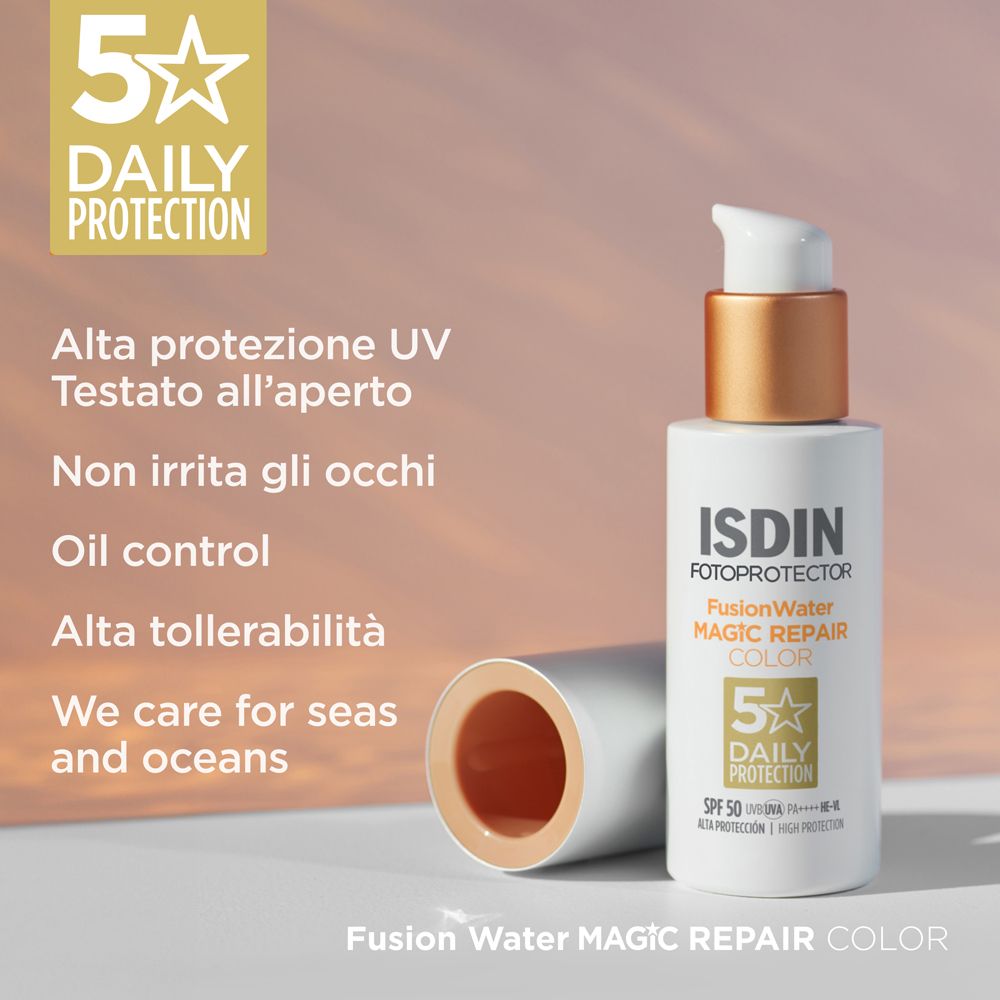 ISDIN Fotoprotector Fusion Water Magic Repair Color Spray SPF 50. Produkt und Text auf weißem Hintergrund.