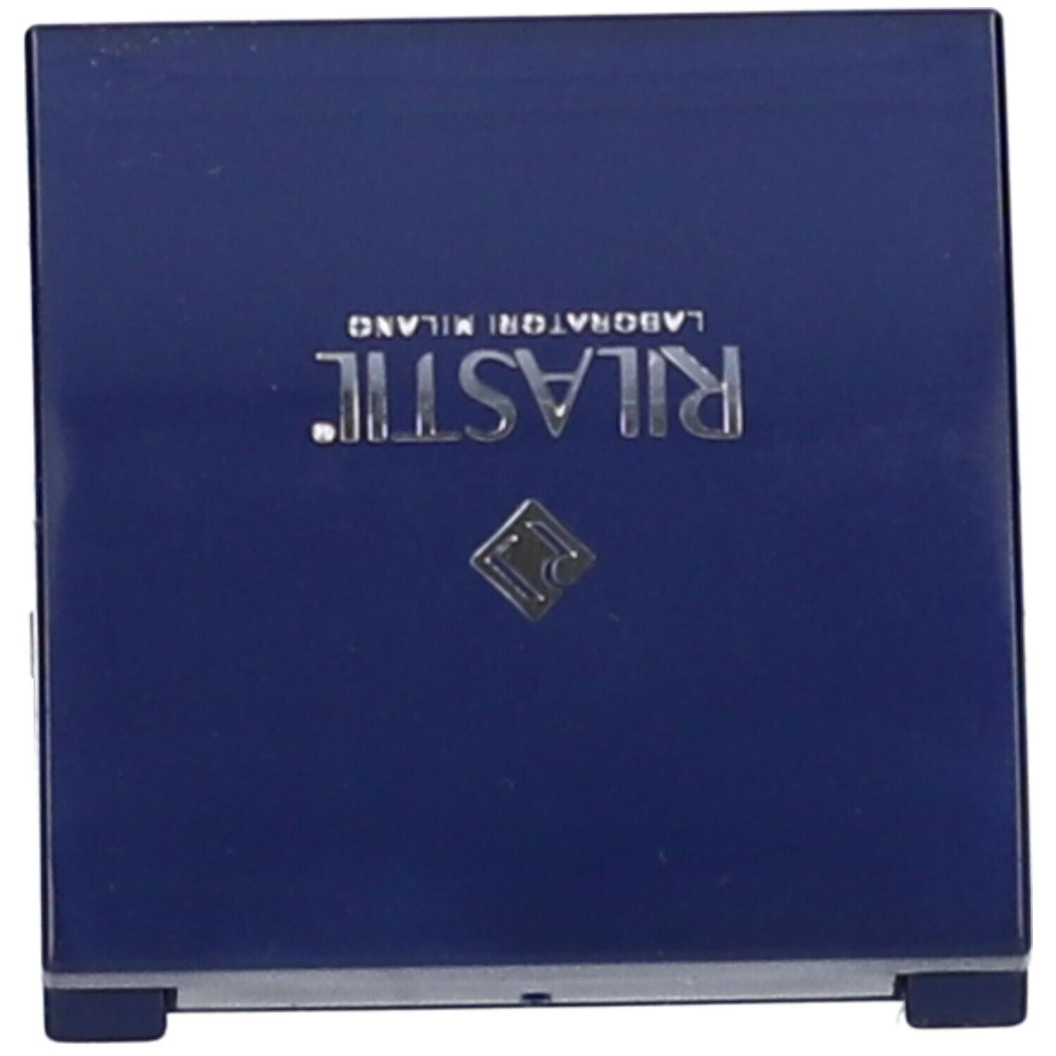 Astuccio cosmetico blu chiuso con il marchio Rilastil.