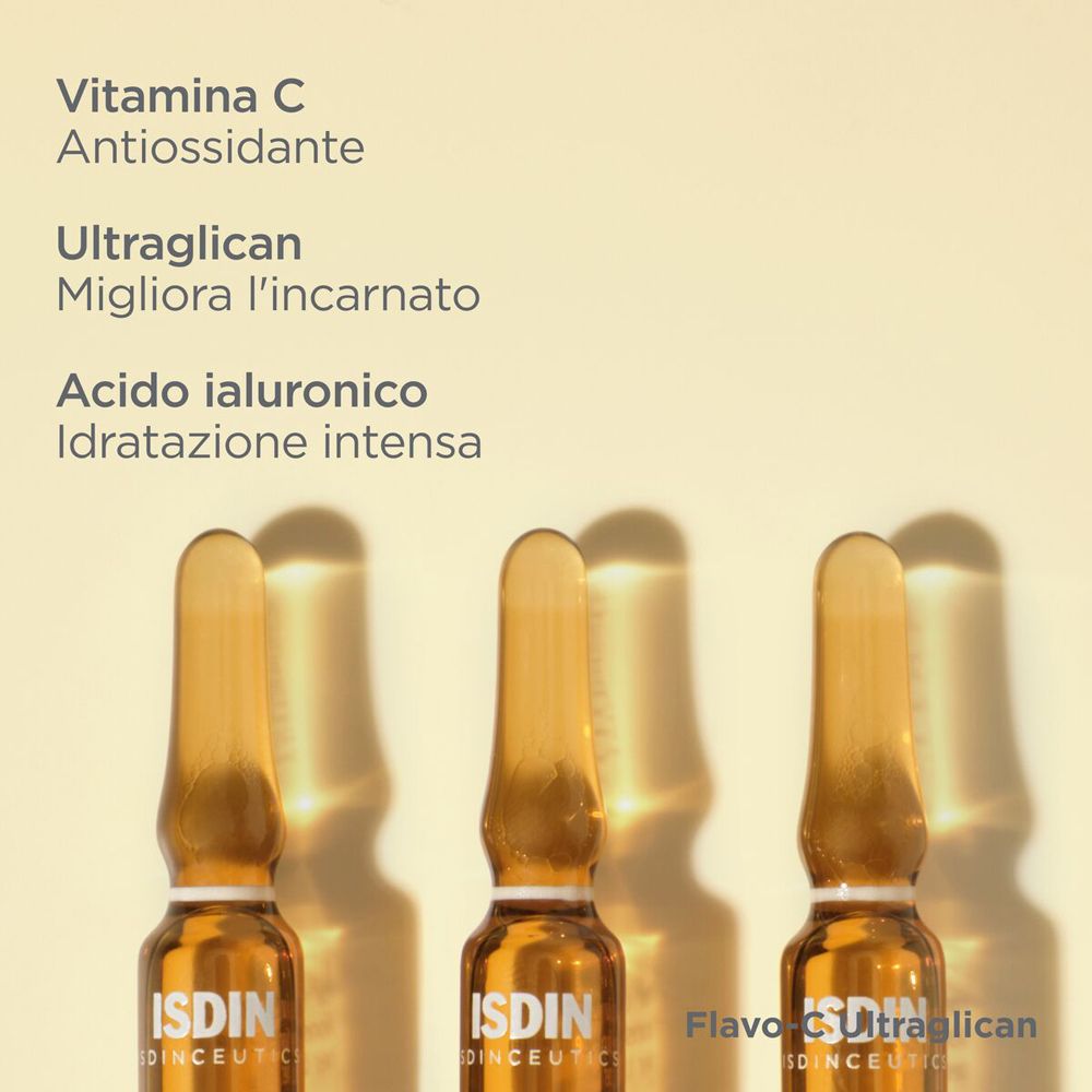 Tre fiale di ISDIN Isdinceutics Flavoc Ultraglican. Scritta: ISDIN, Flavoc Ultraglican.