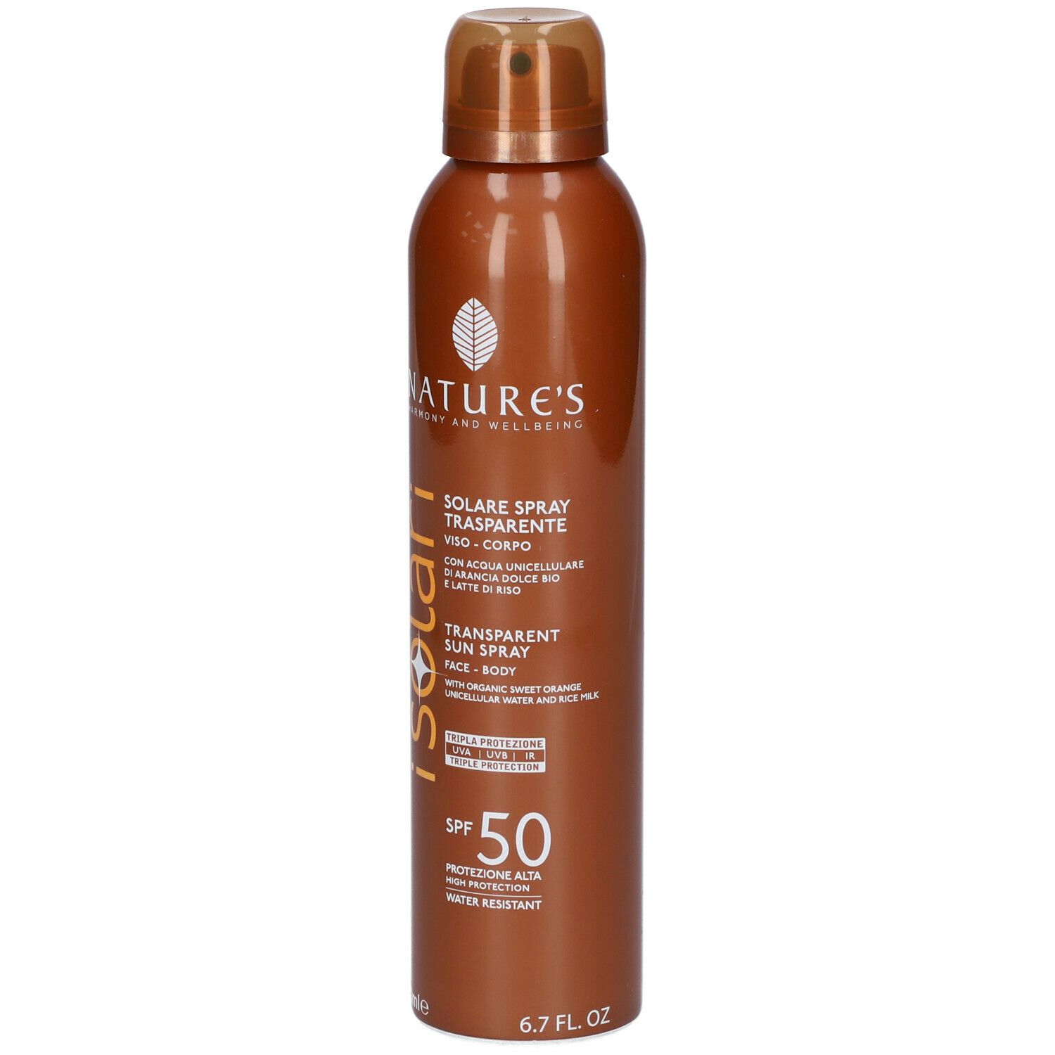 Flacone spray marrone con informazioni prodotto. Testo: NATURE'S iSolari, Solare Spray Trasparente SPF 50. Resistente all'acqua.