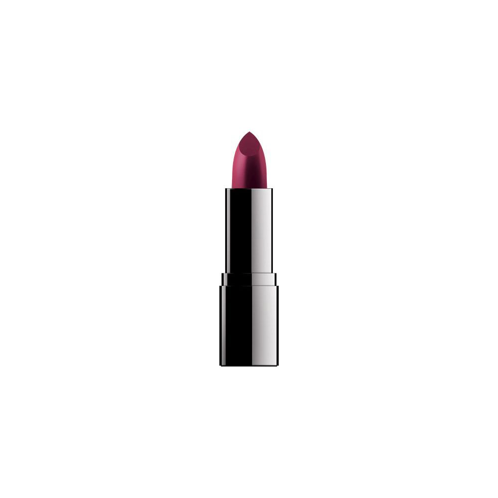 Rossetto bordeaux in stick argento. Sfondo bianco.