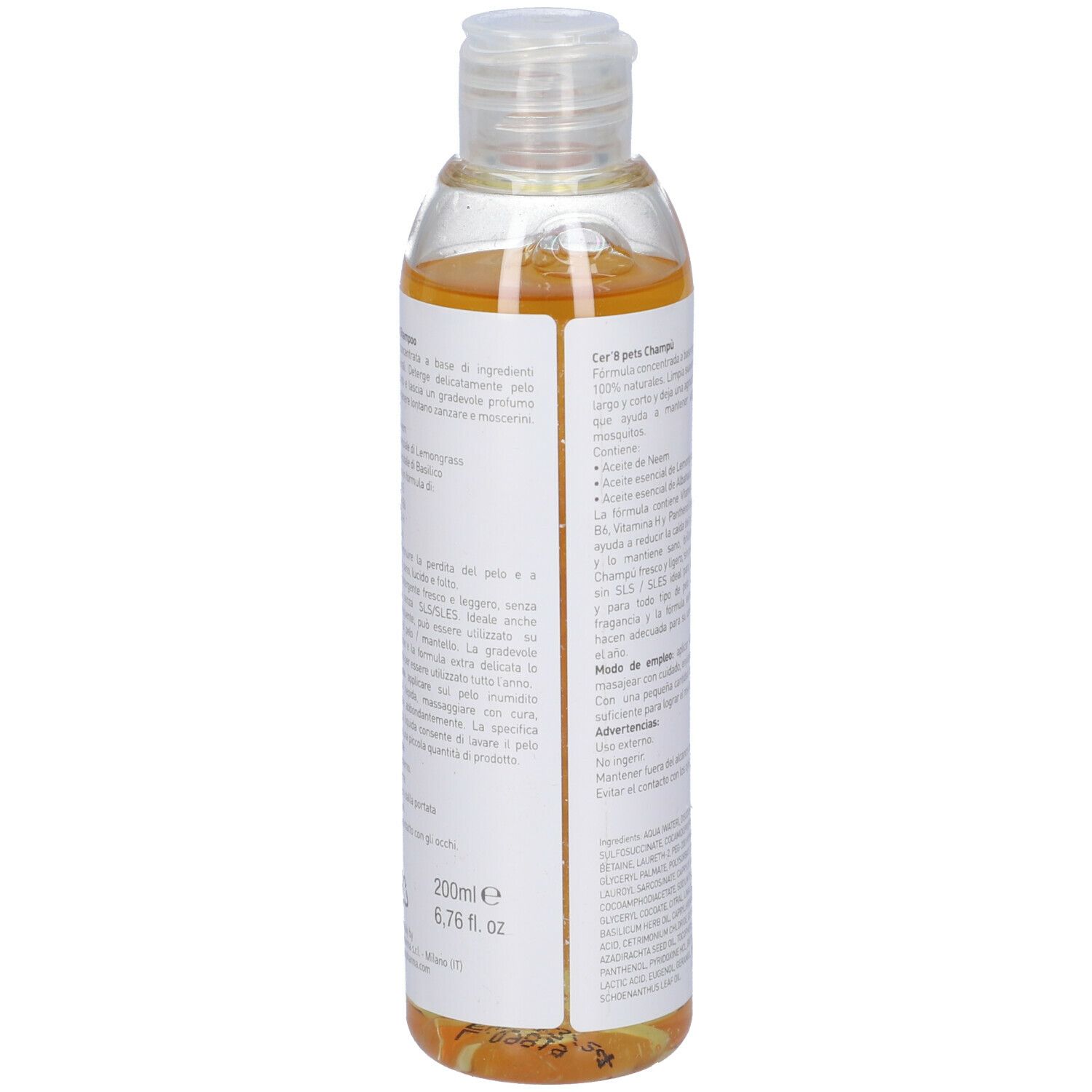Retro del flacone di shampoo Cer'8 Pets. Testo con informazioni sul prodotto e ingredienti. Flacone trasparente con liquido giallastro.