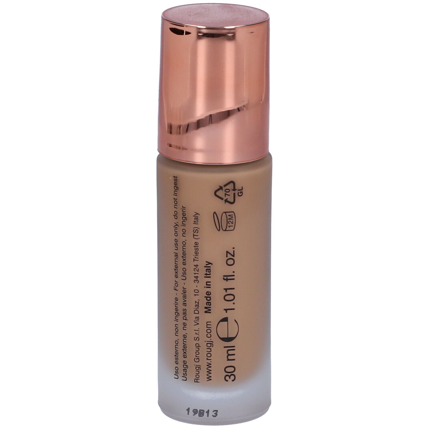 Flacone di fondotinta con tappo color rame. Scritta: ROUGJ+ Prestige, 30 ml, 1.01 fl. oz. Made in Italy.