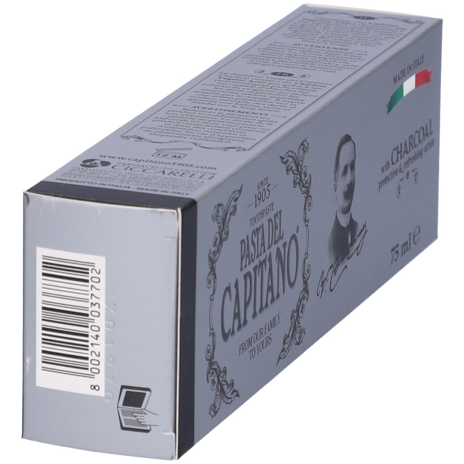Scatola di dentifricio, vista dal basso. Codice a barre e testo. Logo: Pasta del Capitano, con carbone attivo, 75 ml.