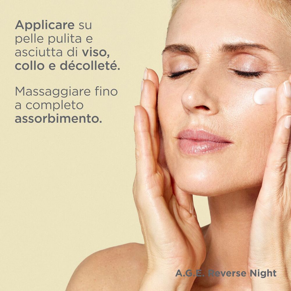 Donna applica crema. Testo: Applicare su pelle pulita, massaggiare fino ad assorbimento.