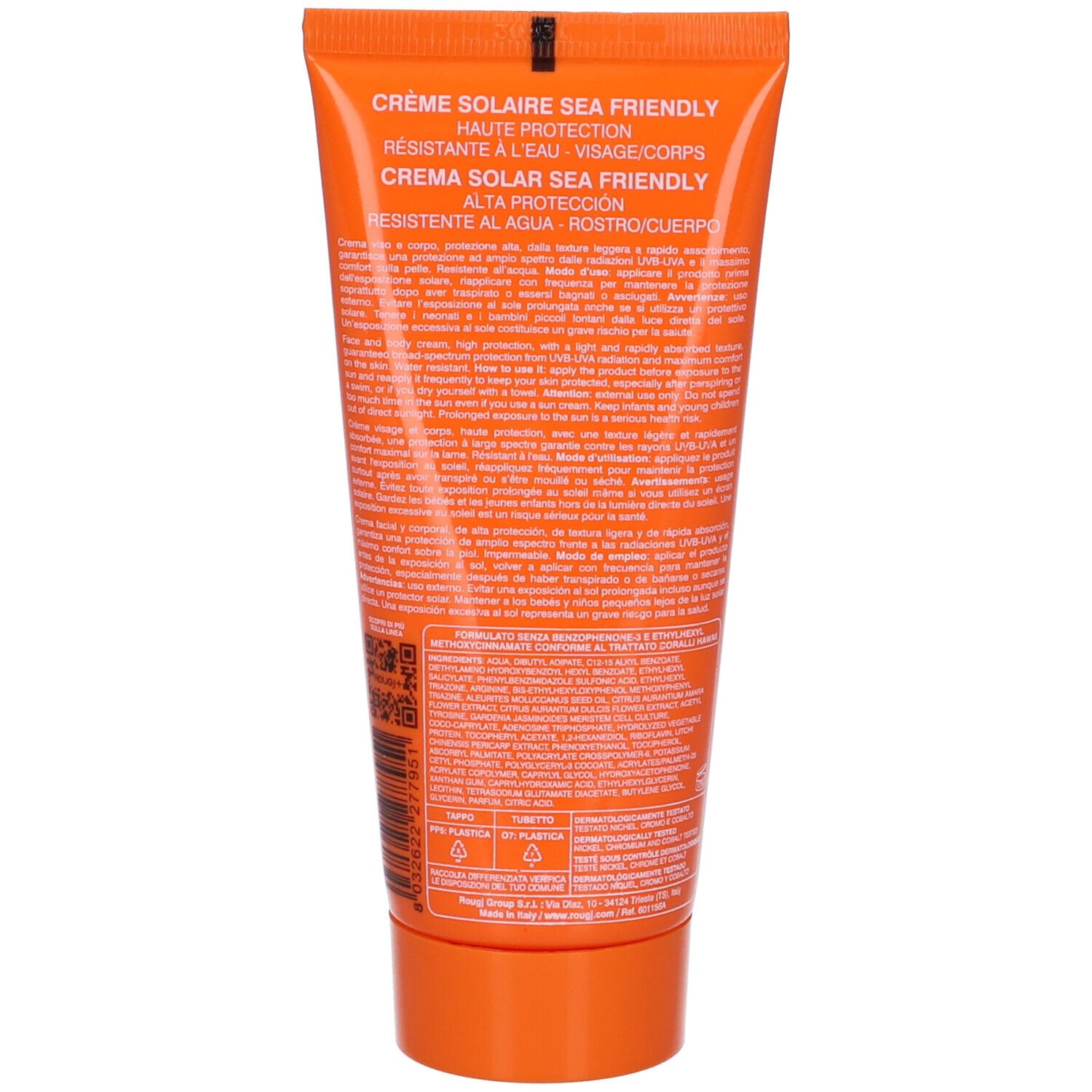 Retro del tubo arancione di crema solare ROJUGJ+. Testo: Crème Solaire, resistente all'acqua. Testo multilingue.