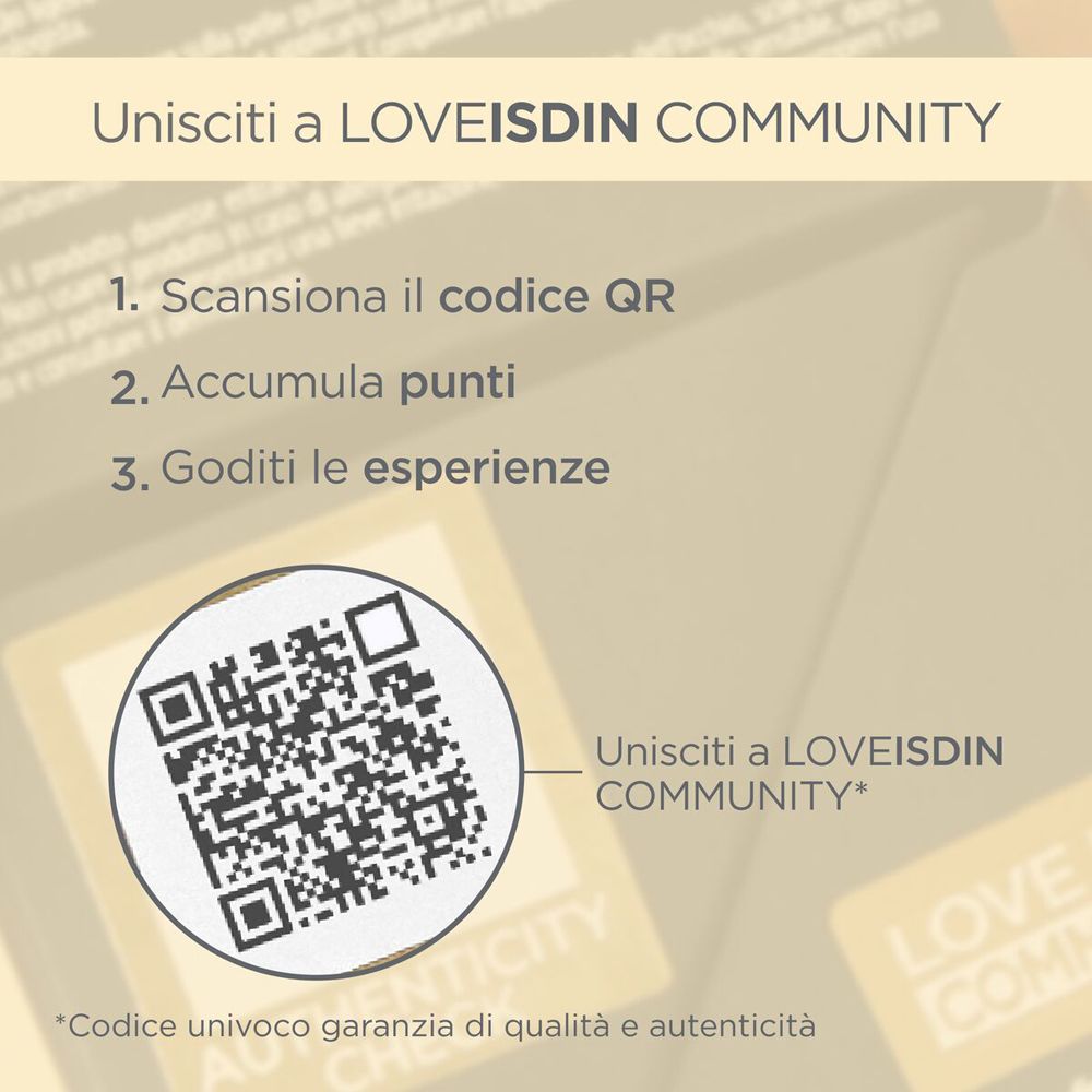 QR-Code. Text: LOVEISDIN COMMUNITY. Text: Scannen, Punkte sammeln, Erfahrungen genießen.