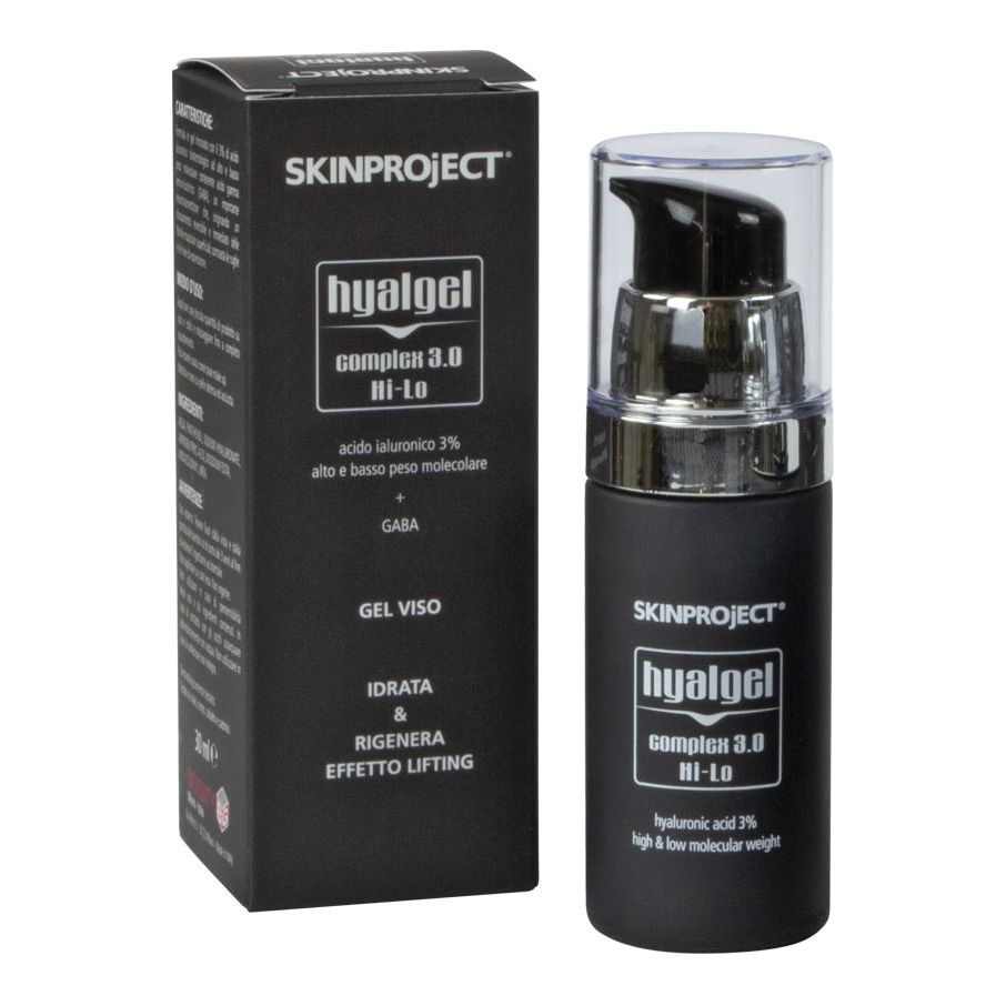 Flacone nero con pompa e scatola. Scritta: Skinproject Hyal Gel Complex 3.0 Hi-Lo.