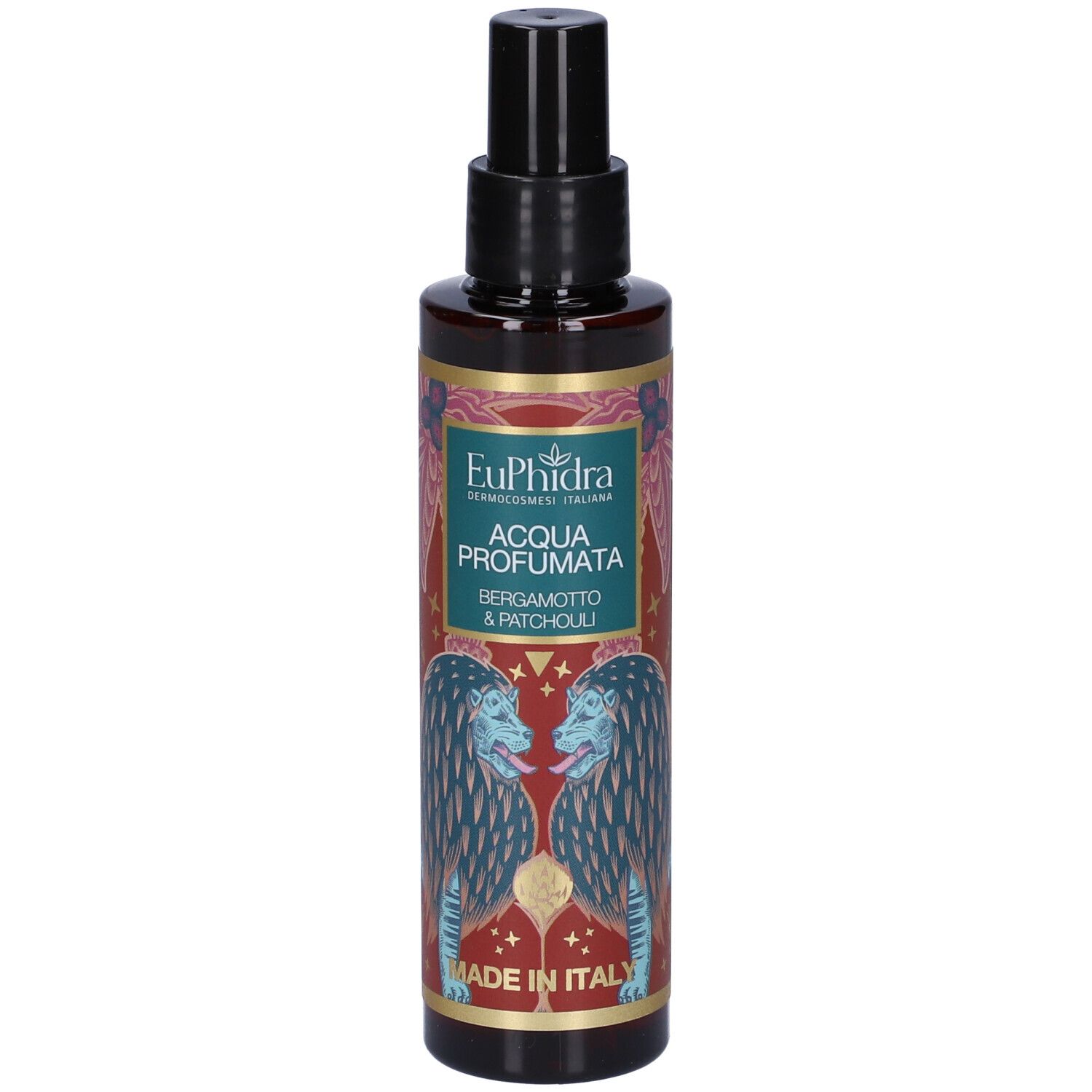 Flacone marrone con vaporizzatore nero. Etichetta con testo e illustrazioni. Made in Italy.