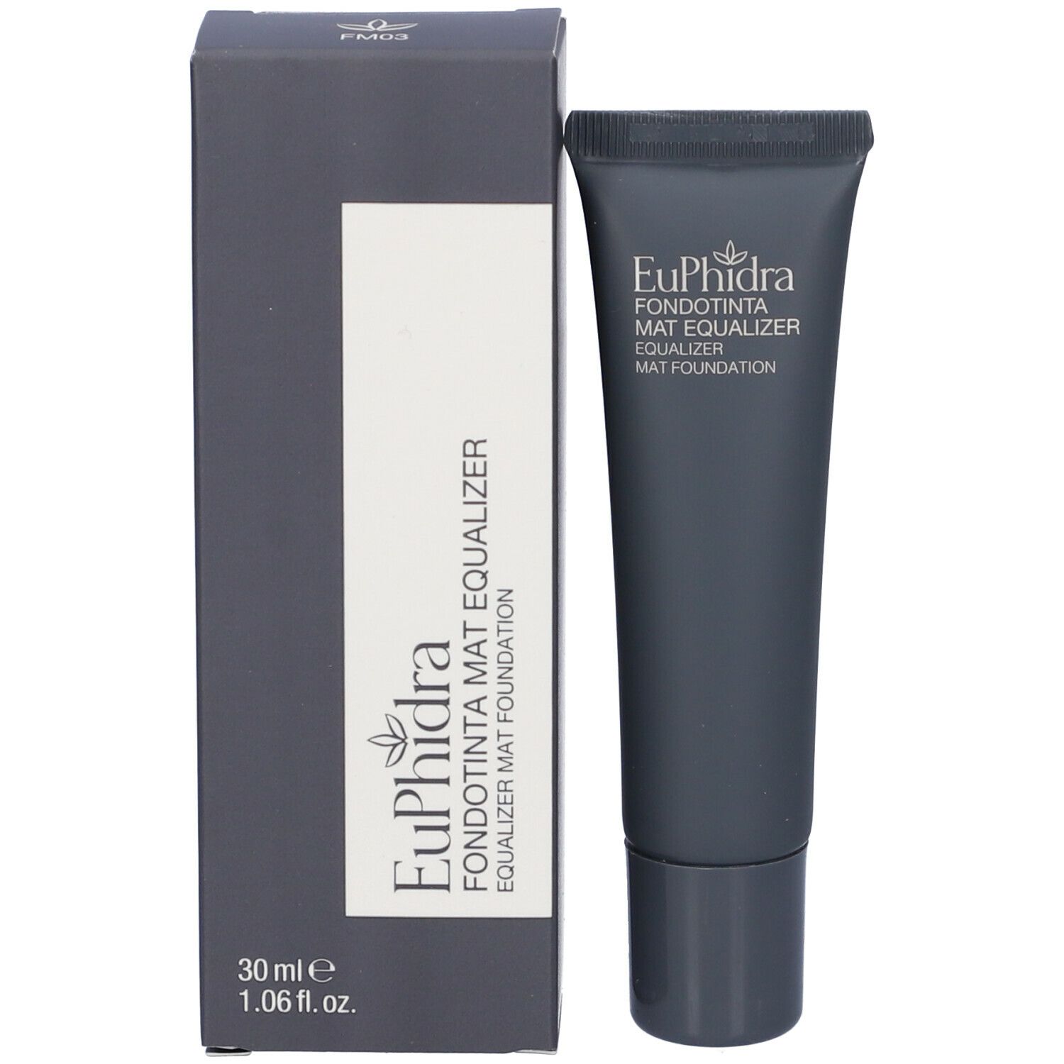 Confezione grigio scuro con tubo. Scritta: Euphidra Fondotinta Mat Equalizer Mat Foundation. 30 ml 1.06 fl.oz.
