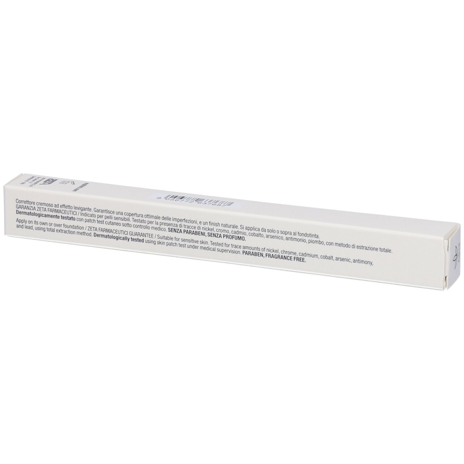 Confezione bianca con testo. Scritta: Correttore Stick. Dermatologicamente testato. Senza profumo, nickel, cromo, cadmio, cobalto, arsenico, antimonio.