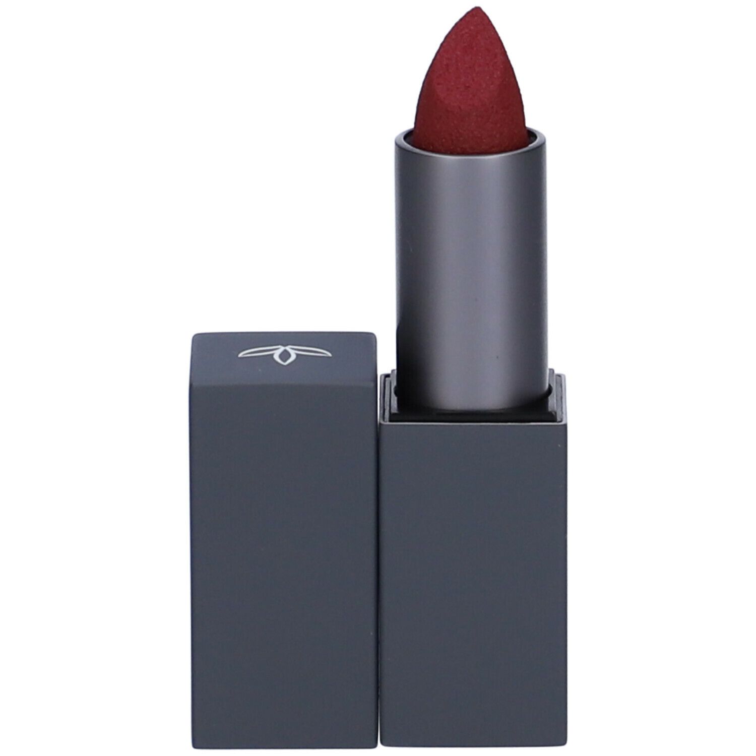 Rossetto rosso scuro con astuccio antracite aperto. Il rossetto è visibile.
