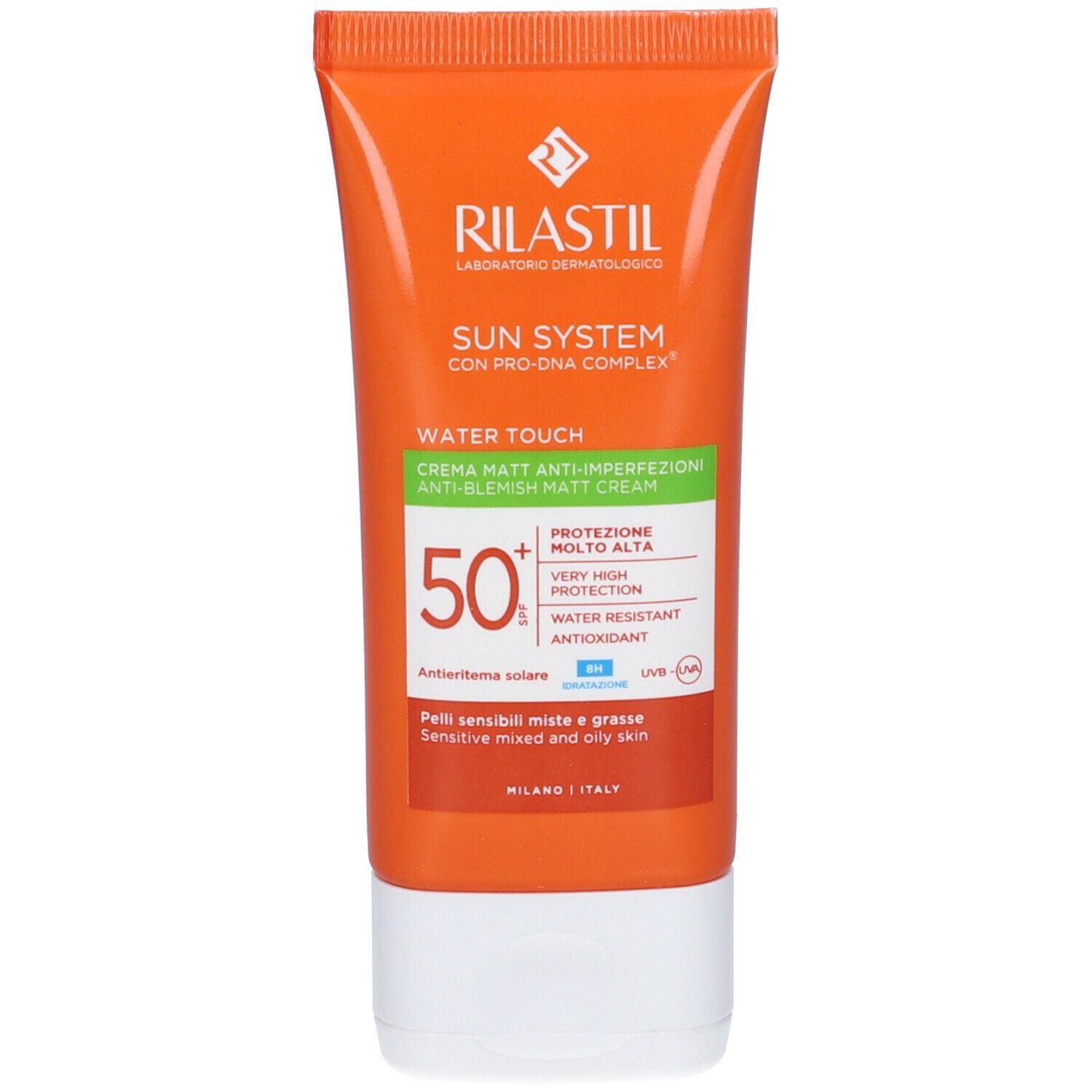Tubo arancione e bianco. Testo: Rilastil Sun System Water Touch, SPF 50+, Crema Matt Anti-Imperfezioni.
