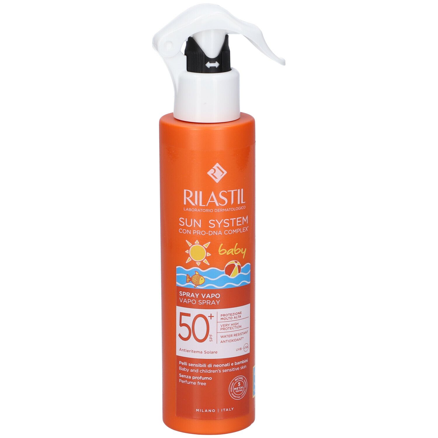 Flacone spray arancione con erogatore bianco. Scritta: Rilastil Sun System Baby, SPF 50. Vista del prodotto.