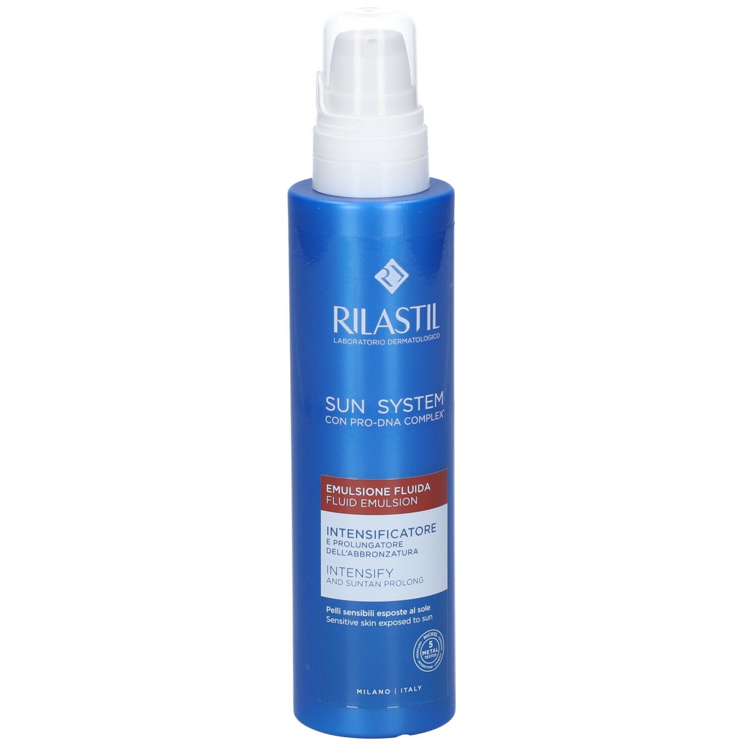 Flacone blu con erogatore bianco. Scritta: Rilastil Sun System Intensificatore. Contiene emulsione.