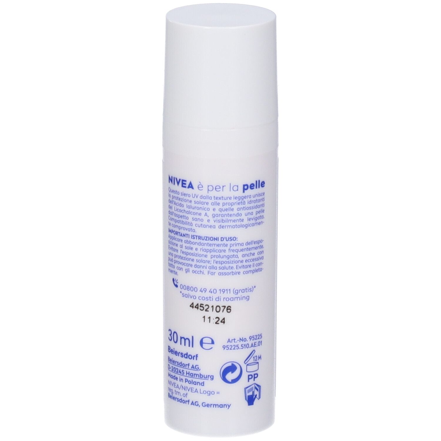 Flacone bianco Nivea Sun 2in1 Primer UV Serum. Retro con testo e informazioni. 30 ml.
