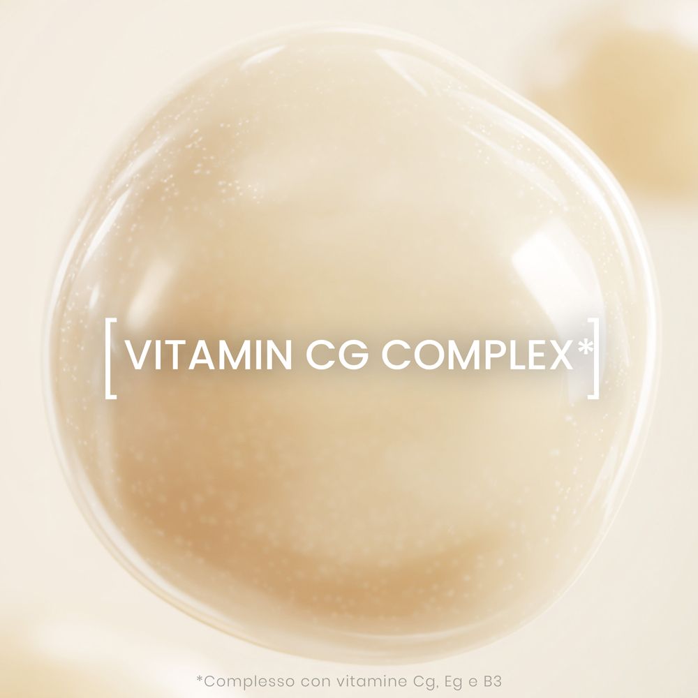 Primo piano di Vitamin CG Complex. Testo: Vitamin CG COMPLEX, Complejo con vitamine Cg, Eg e B3.