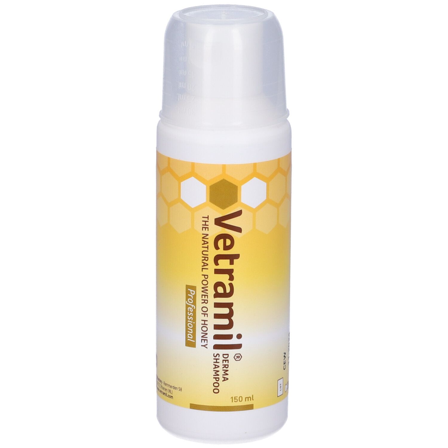 Flacone bianco con tappo trasparente. Scritta Vetramil Derma Shampoo, 150 ml.