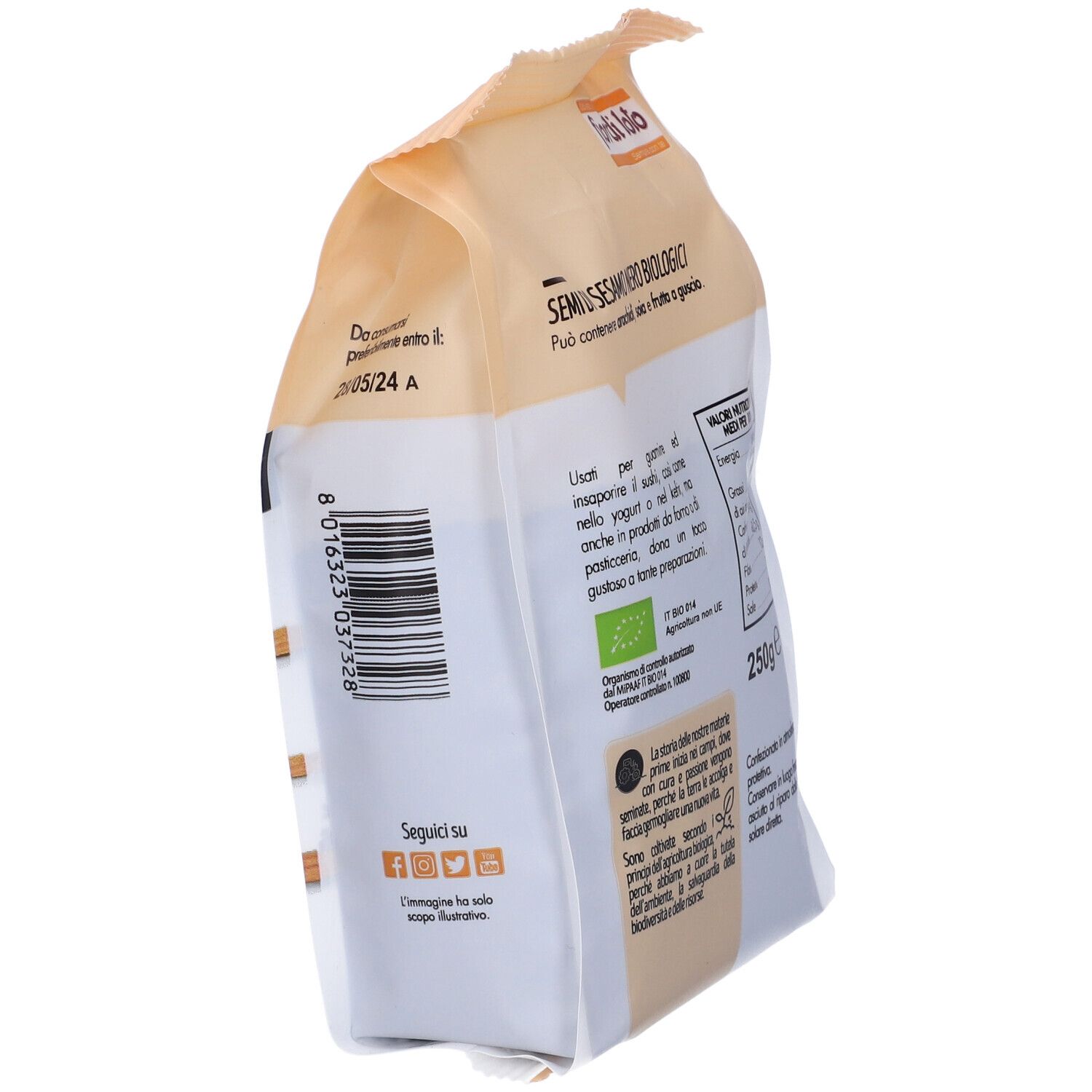 Retro della confezione di semi di sesamo nero. Marchio bio, 250g. Testo in italiano. Data di scadenza.