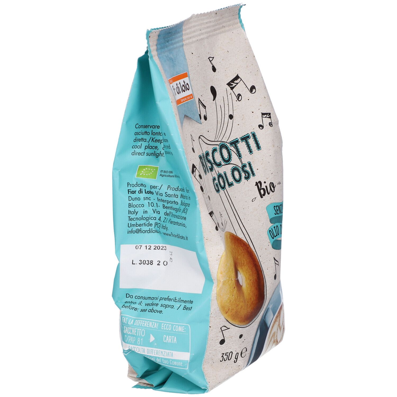 Confezione di biscotti. Scritta: Biscotti Golosi Bio, senza olio di palma. Marchio bio. 350g. Retro con testo.