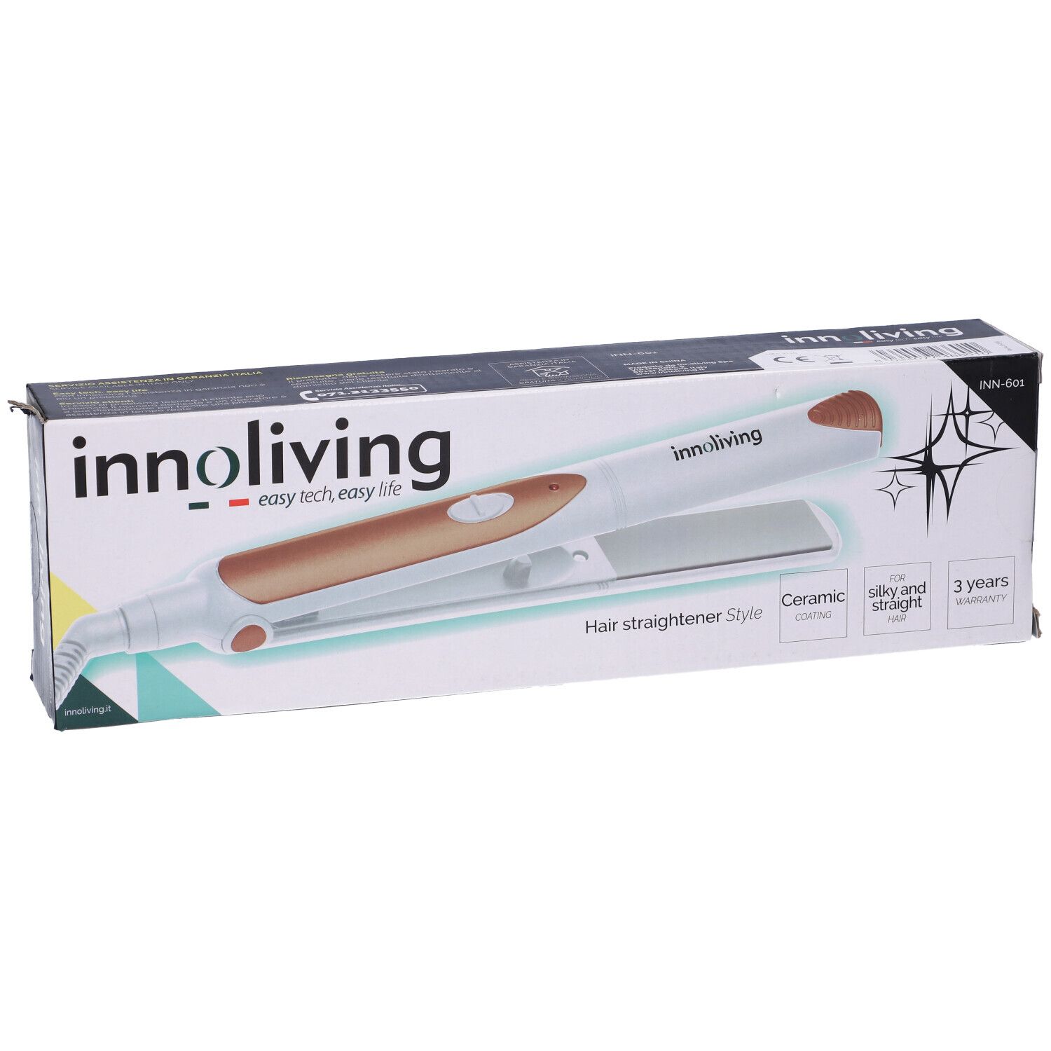 Confezione con piastra per capelli. Marchio: innoliving. Testo: Hair straightener Style, Ceramic coating, 3 anni di garanzia.