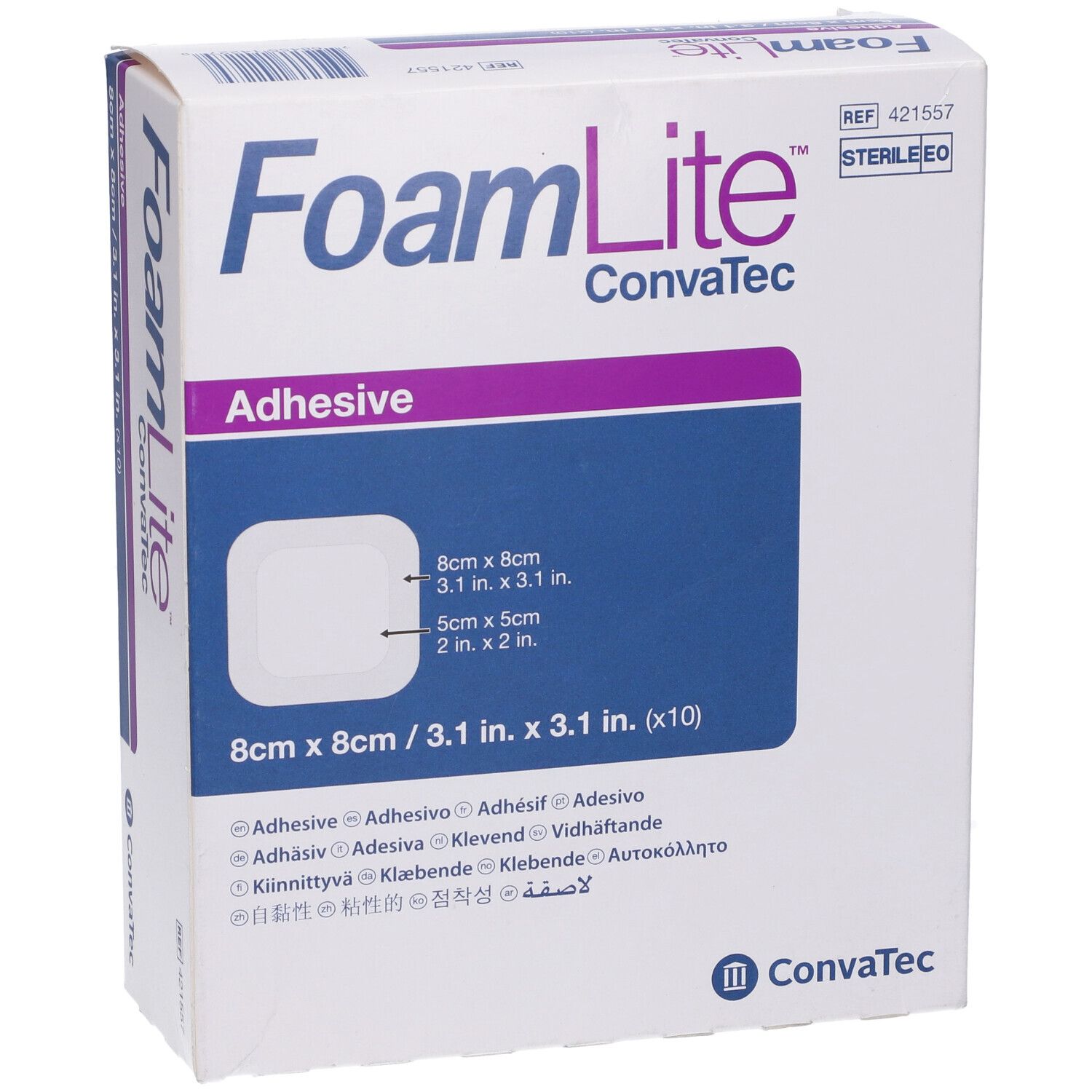 Confezione di FoamLite Convatec. Cerotti quadrati, 8x8cm, 10 pezzi. Scritta: Adhesive.