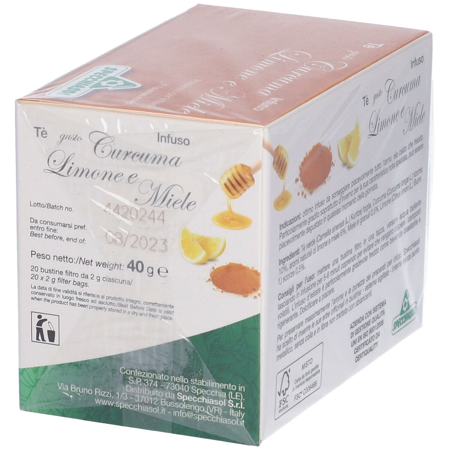 Confezione con scritta: Specchiasol Tè gusto Curcuma Limone e Miele. Informazioni su contenuto, peso e durata.