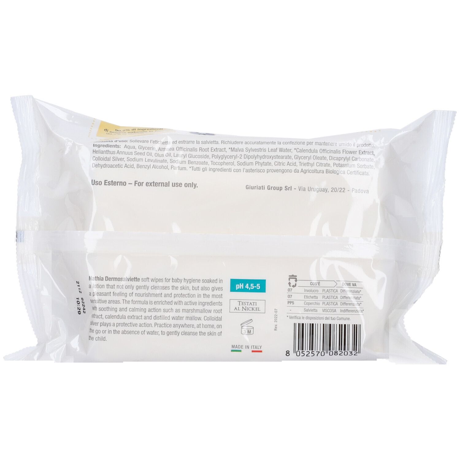 Rückseite der "Nathia Baby Dermosalviette" Verpackung. Textliche Informationen, Inhaltsstoffe und pH-Wert 4,5-5. Barcode.